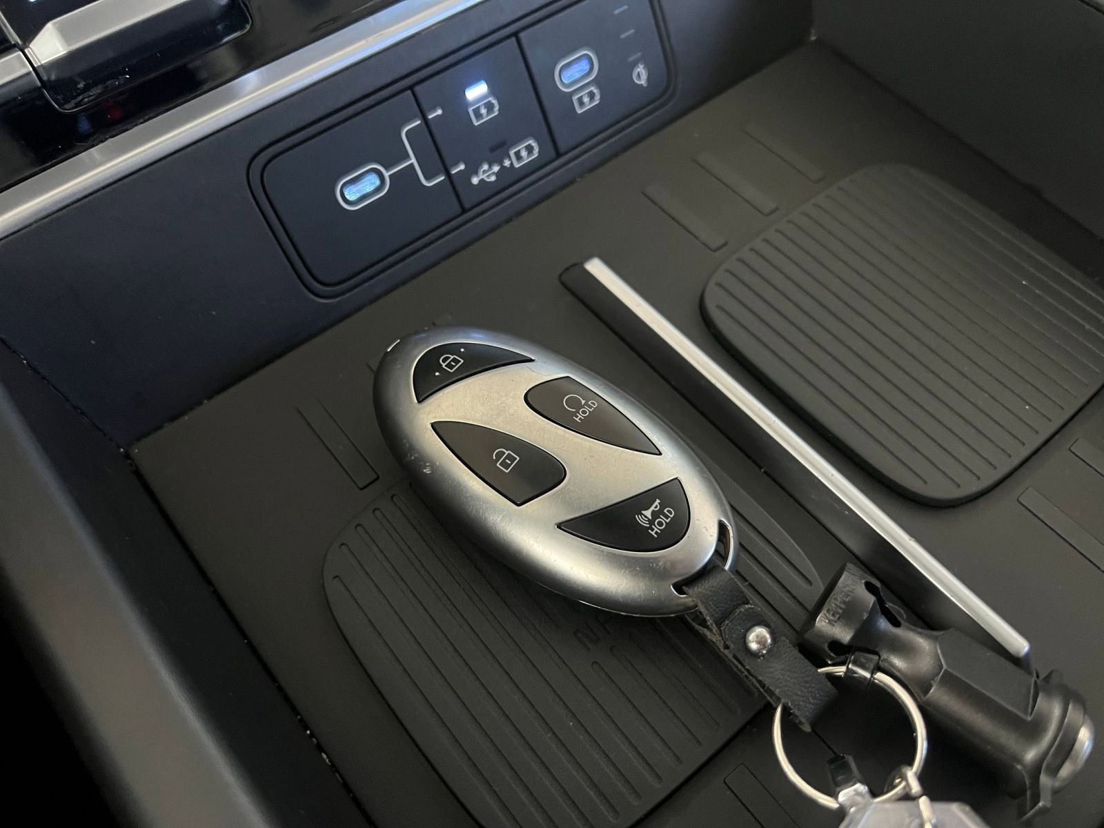 Thumbnail: 2025 Hyundai Santa Fe - 21