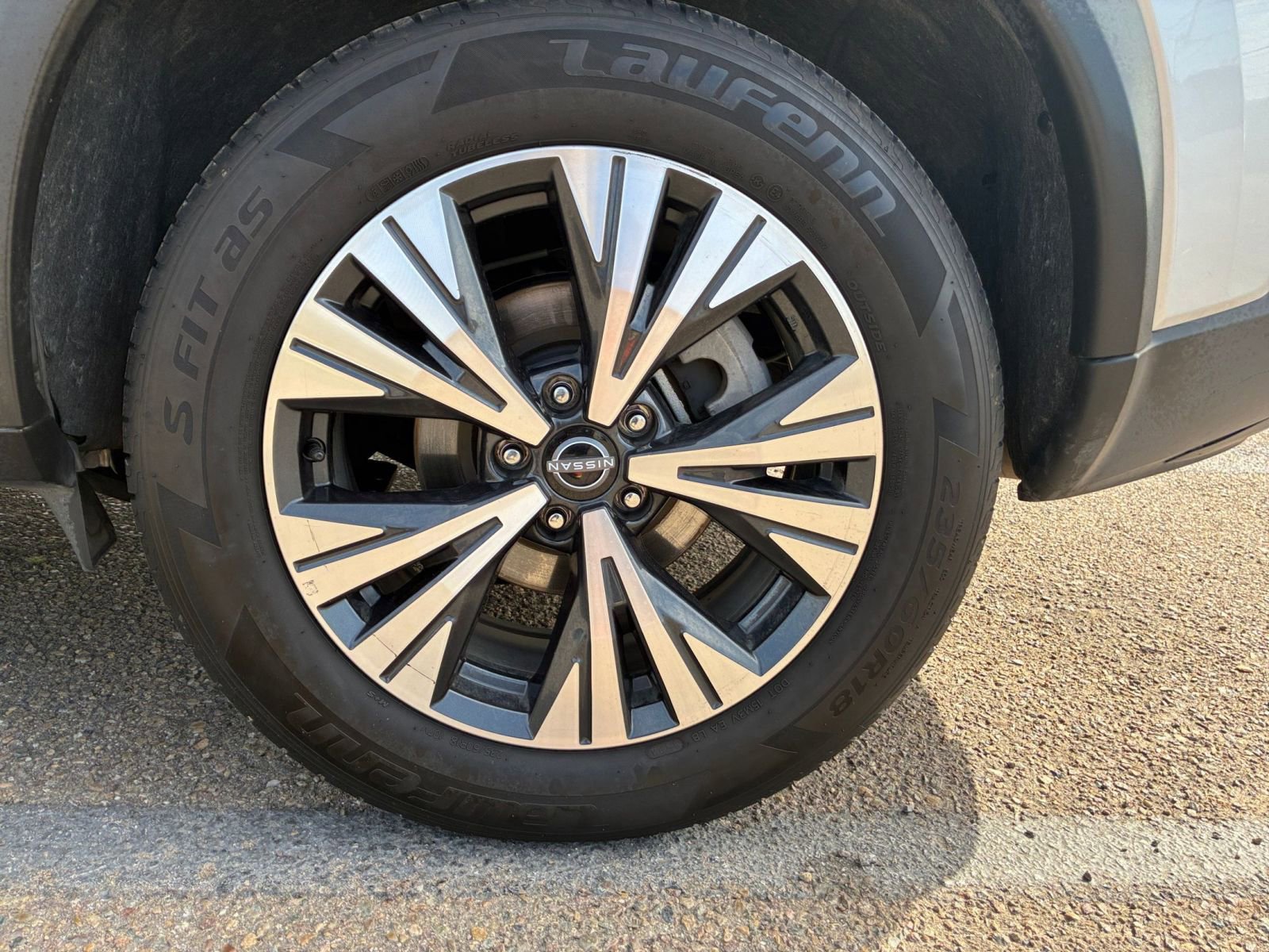 Thumbnail: 2023 Nissan Rogue - 31