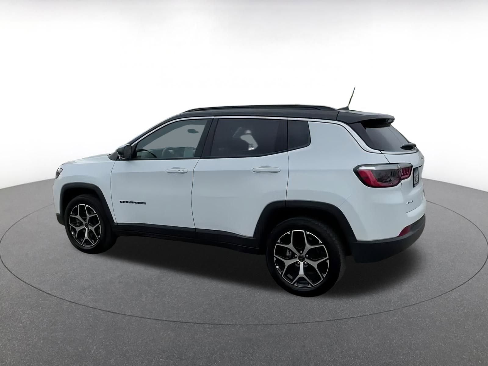 Thumbnail: 2025 Jeep Compass - 10