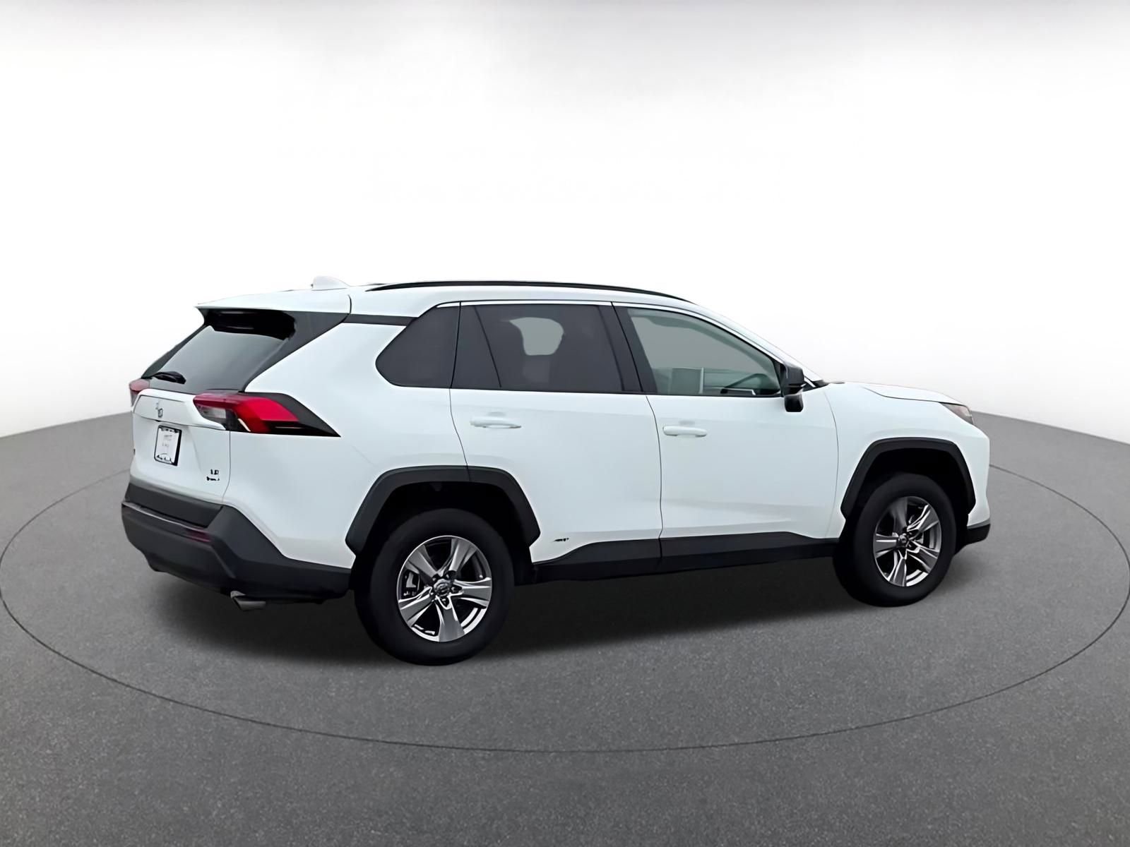 Thumbnail: 2025 Toyota RAV4 - 16