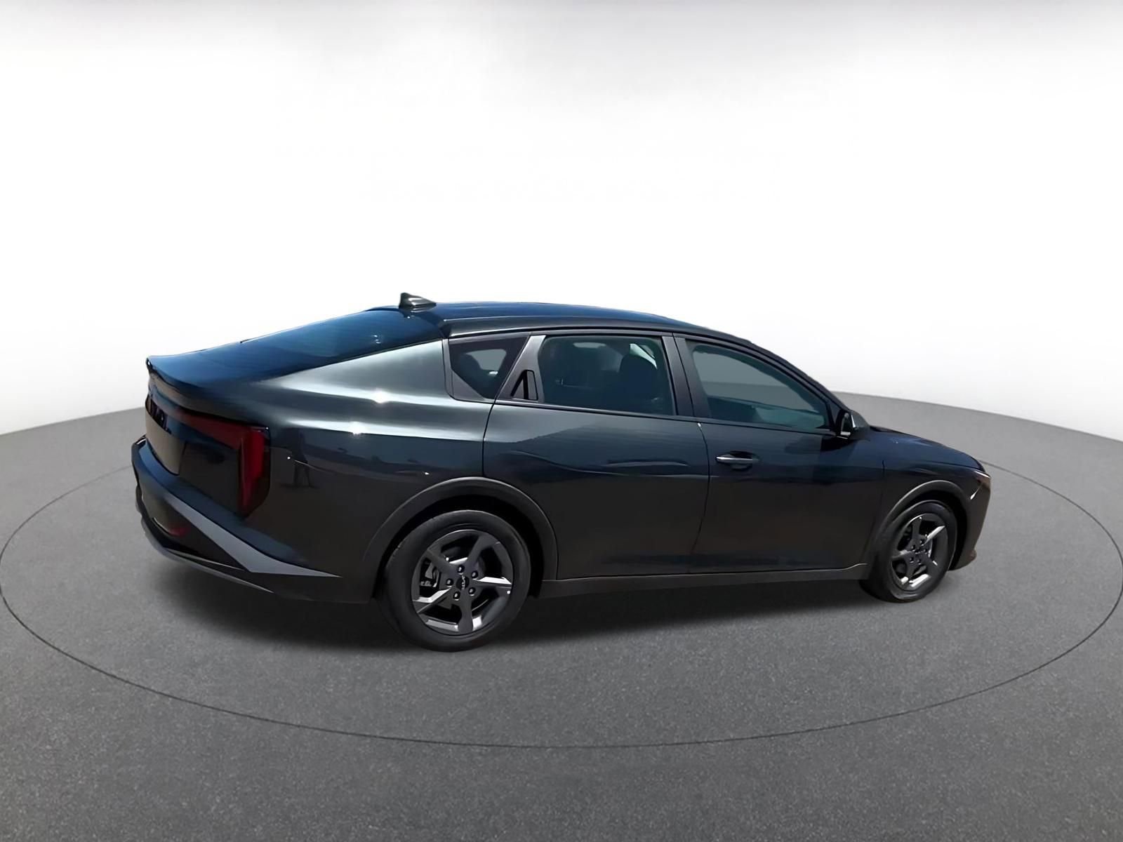 Thumbnail: 2025 Kia K4 - 15