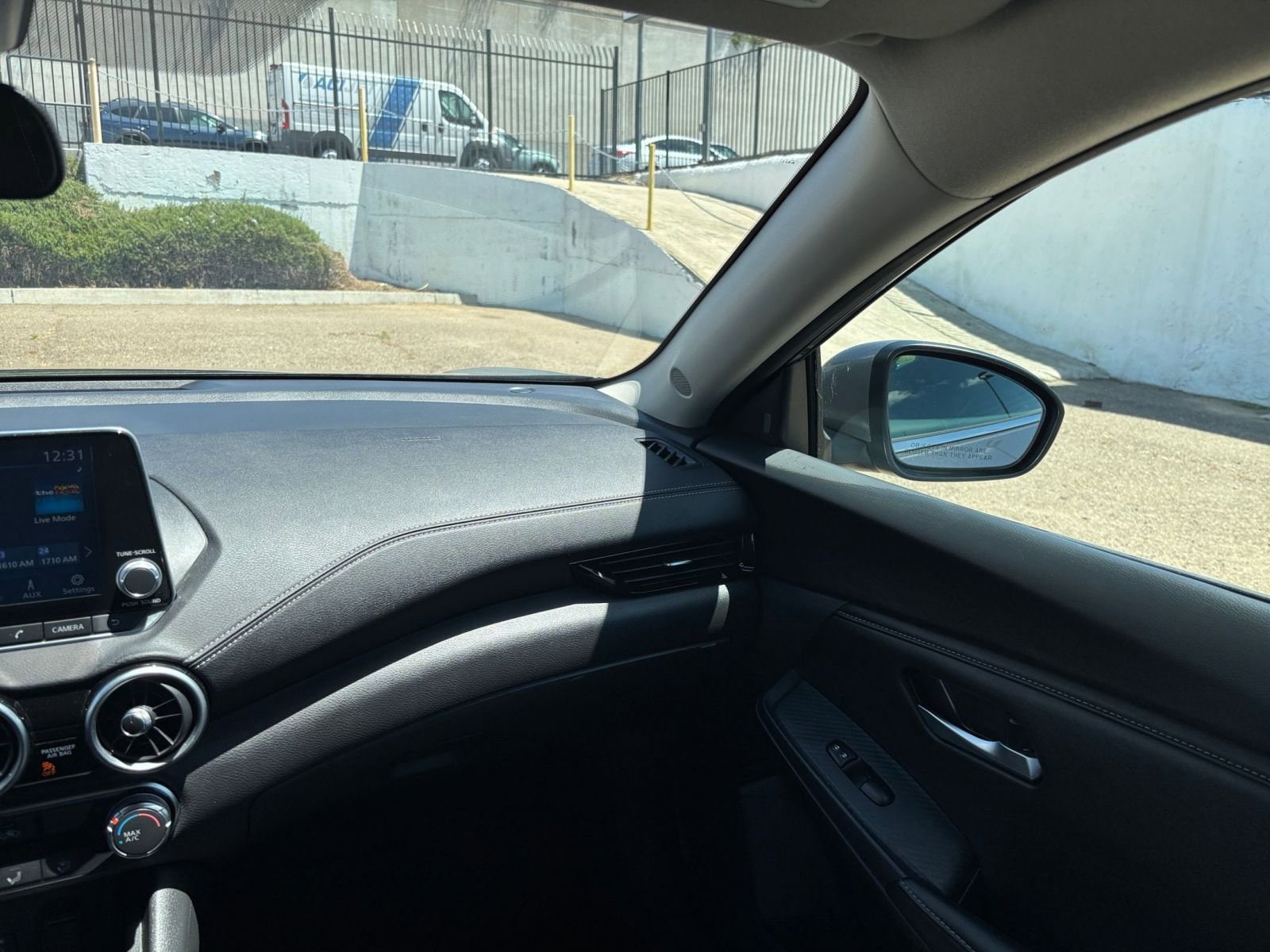 Thumbnail: 2025 Nissan Sentra - 33