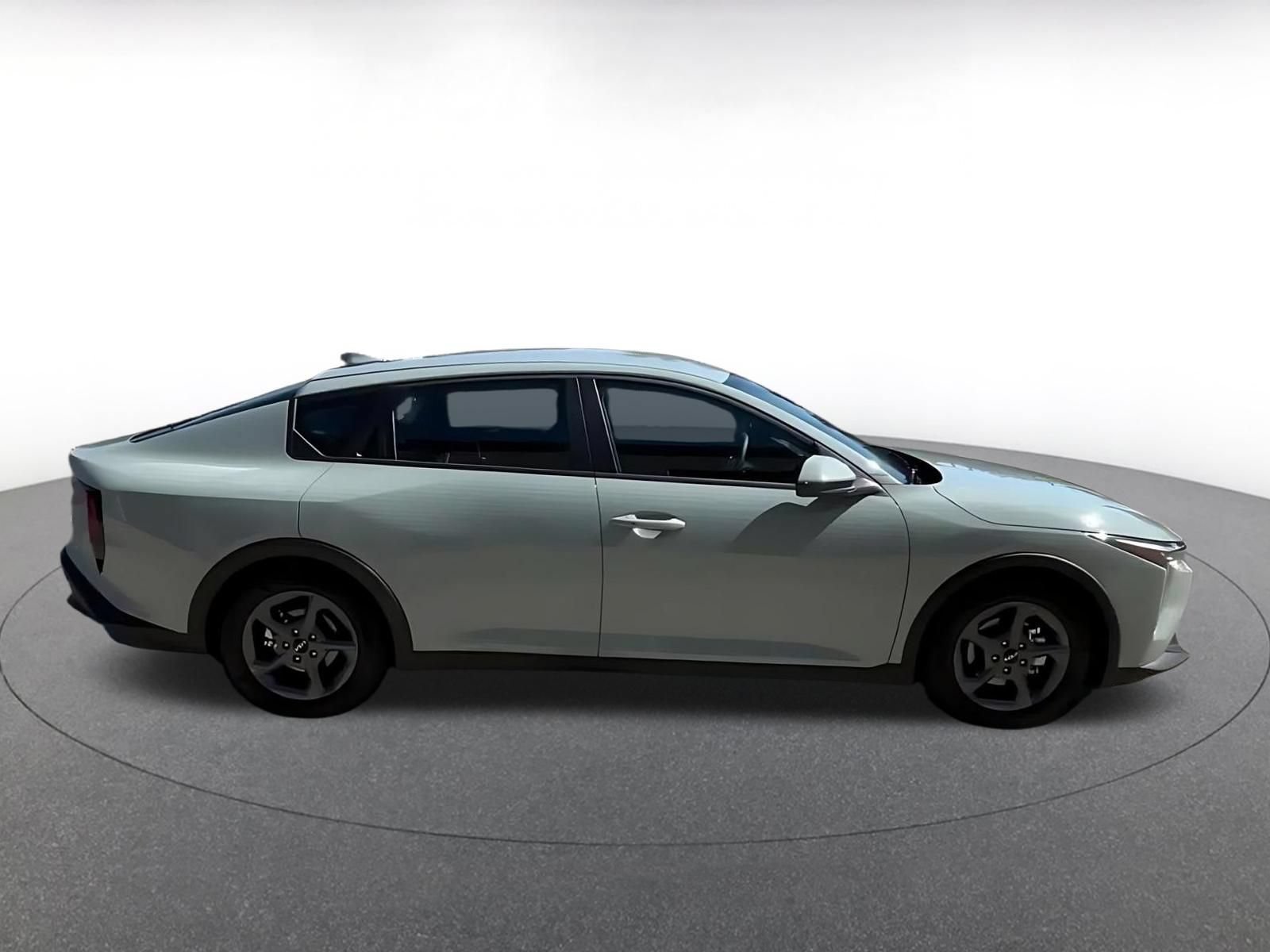 Thumbnail: 2026 Kia K4 - 15