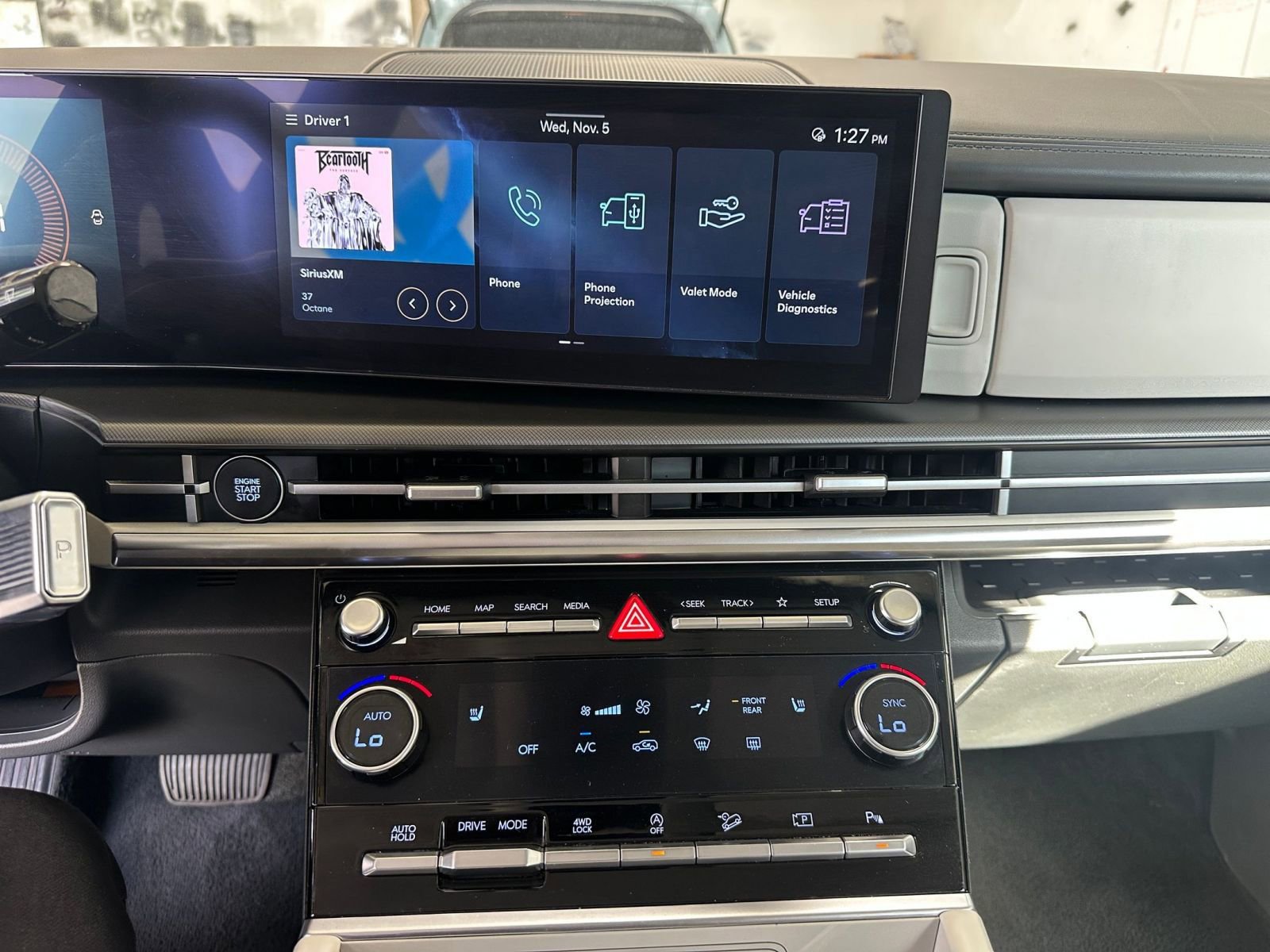 Thumbnail: 2025 Hyundai Santa Fe - 21