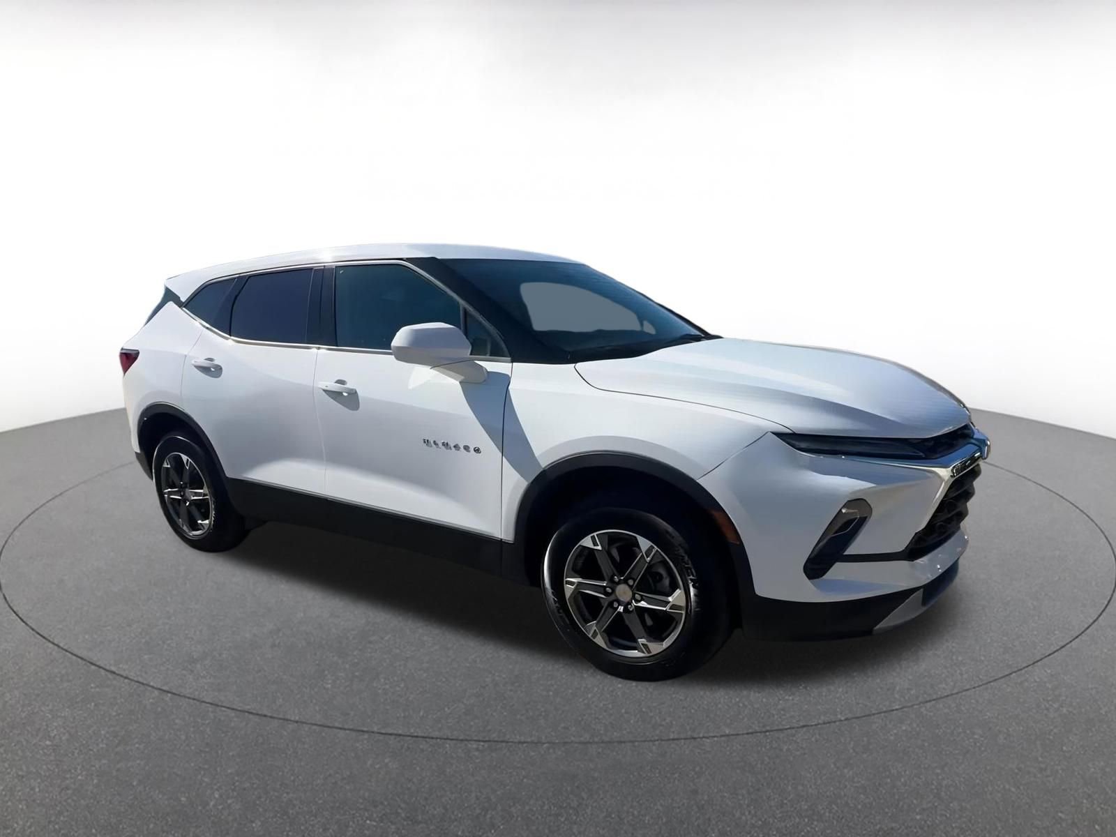 Thumbnail: 2025 Chevrolet Blazer - 2