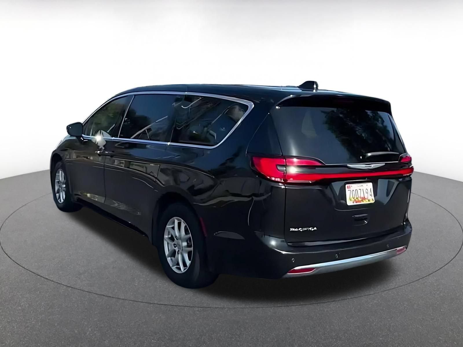 Thumbnail: 2024 Chrysler Pacifica - 11