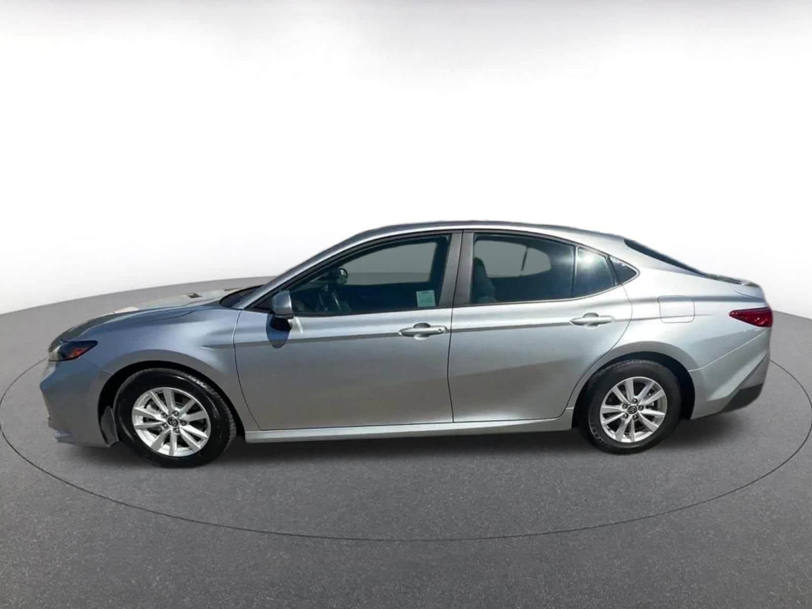 Thumbnail: 2025 Toyota Camry - 9