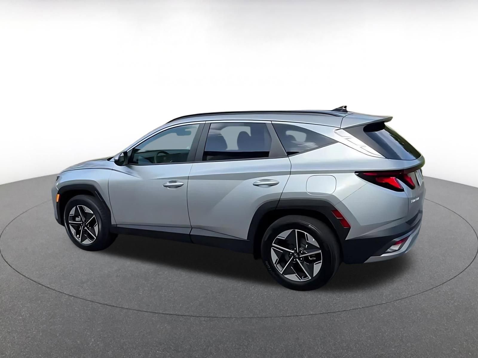 Thumbnail: 2025 Hyundai Tucson - 10