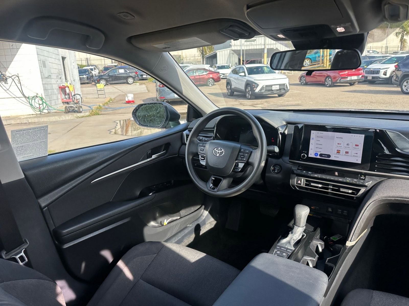 Thumbnail: 2025 Toyota Camry - 33