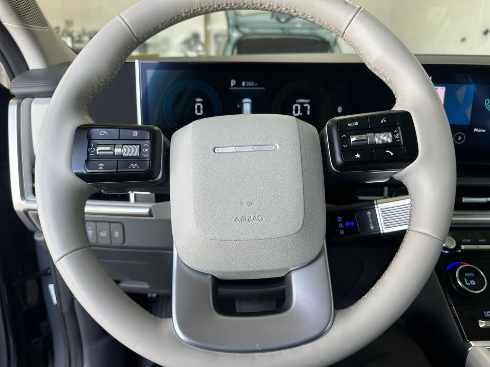 Thumbnail: 2025 Hyundai Santa Fe - 28