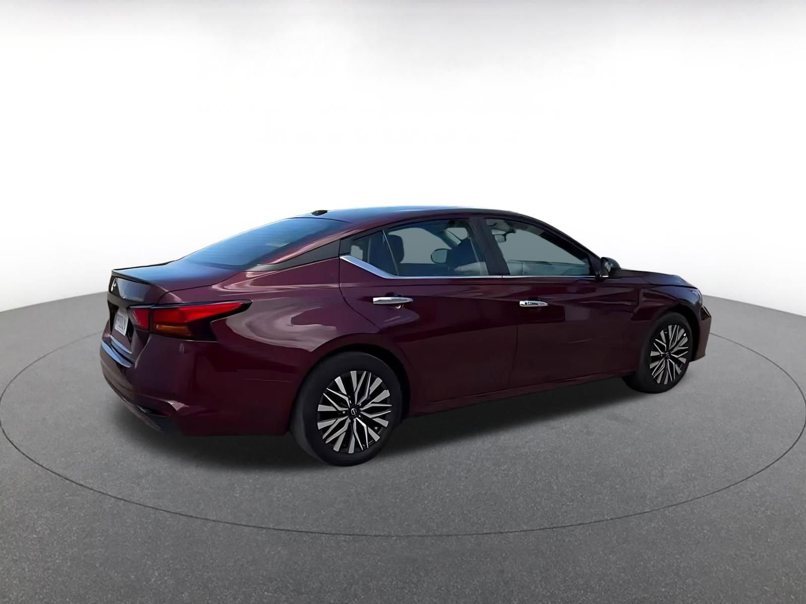 Thumbnail: 2025 Nissan Altima - 14