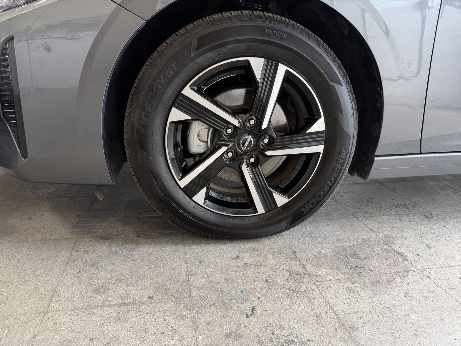 Thumbnail: 2025 Nissan Sentra - 28