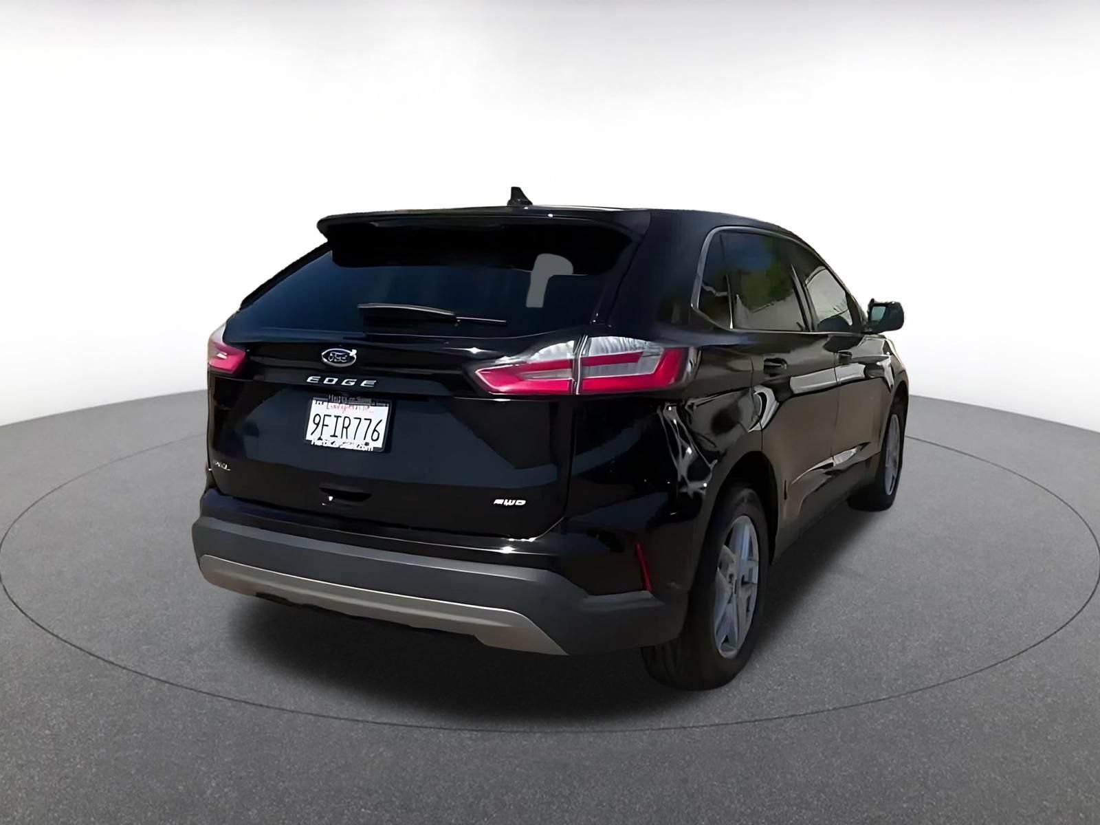 Thumbnail: 2023 Ford Edge - 14