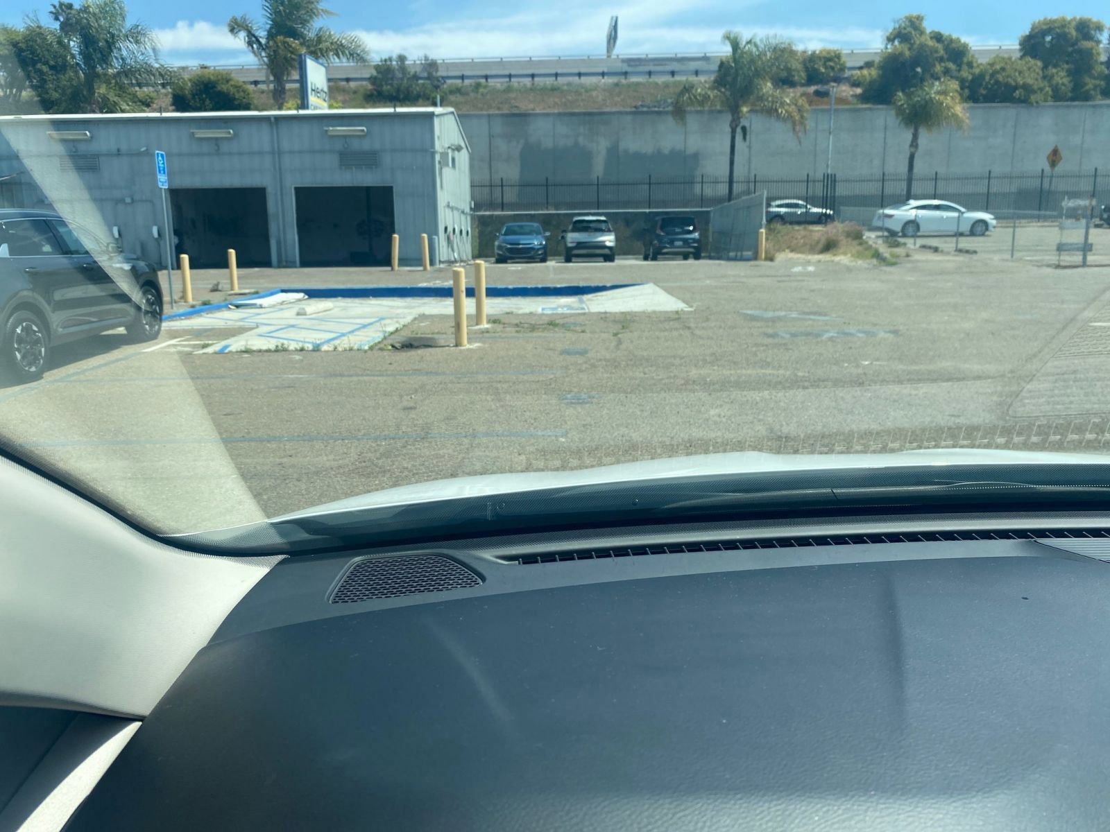 Thumbnail: 2023 Chrysler Pacifica - 33