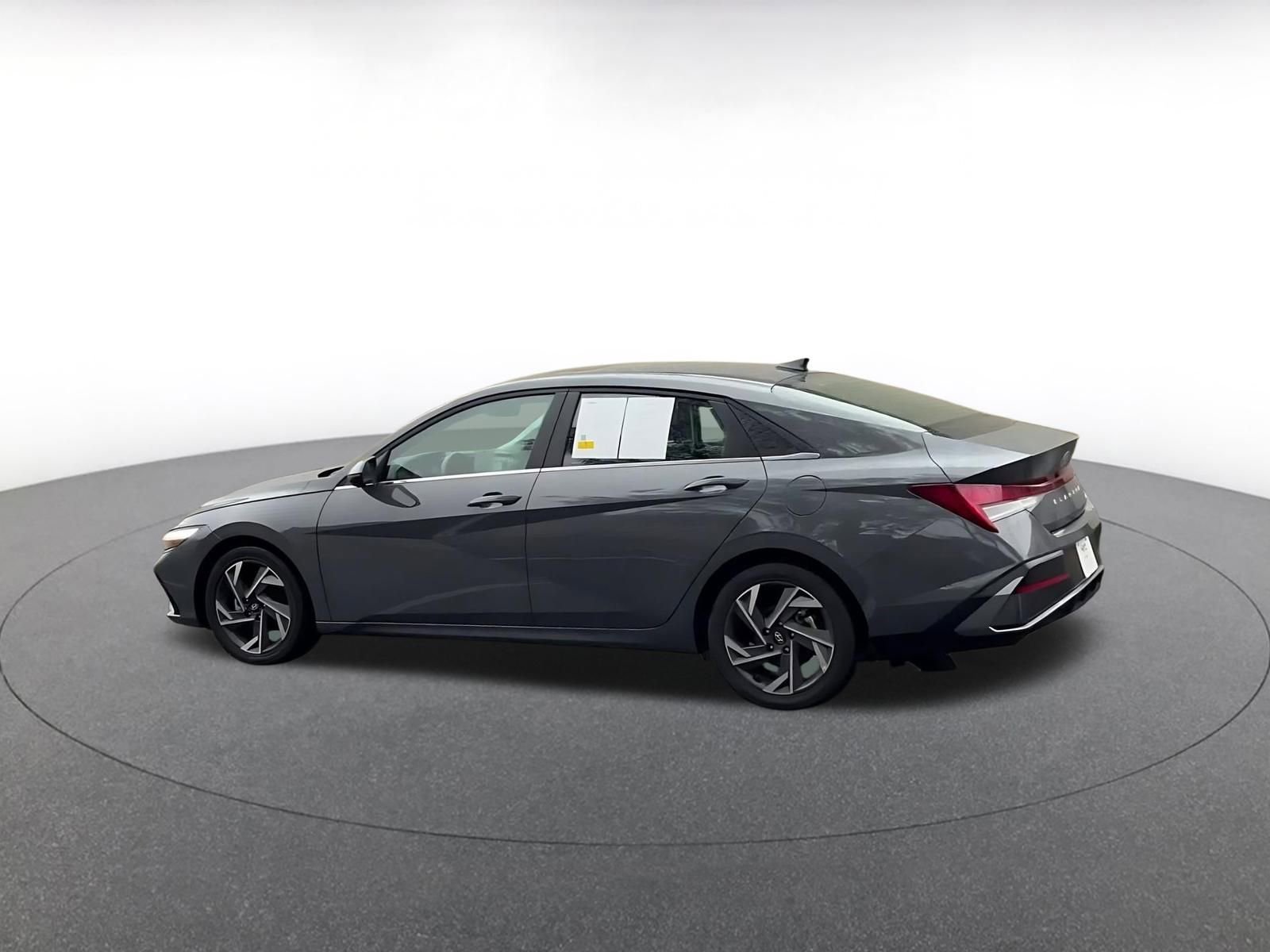 Thumbnail: 2025 Hyundai Elantra - 9