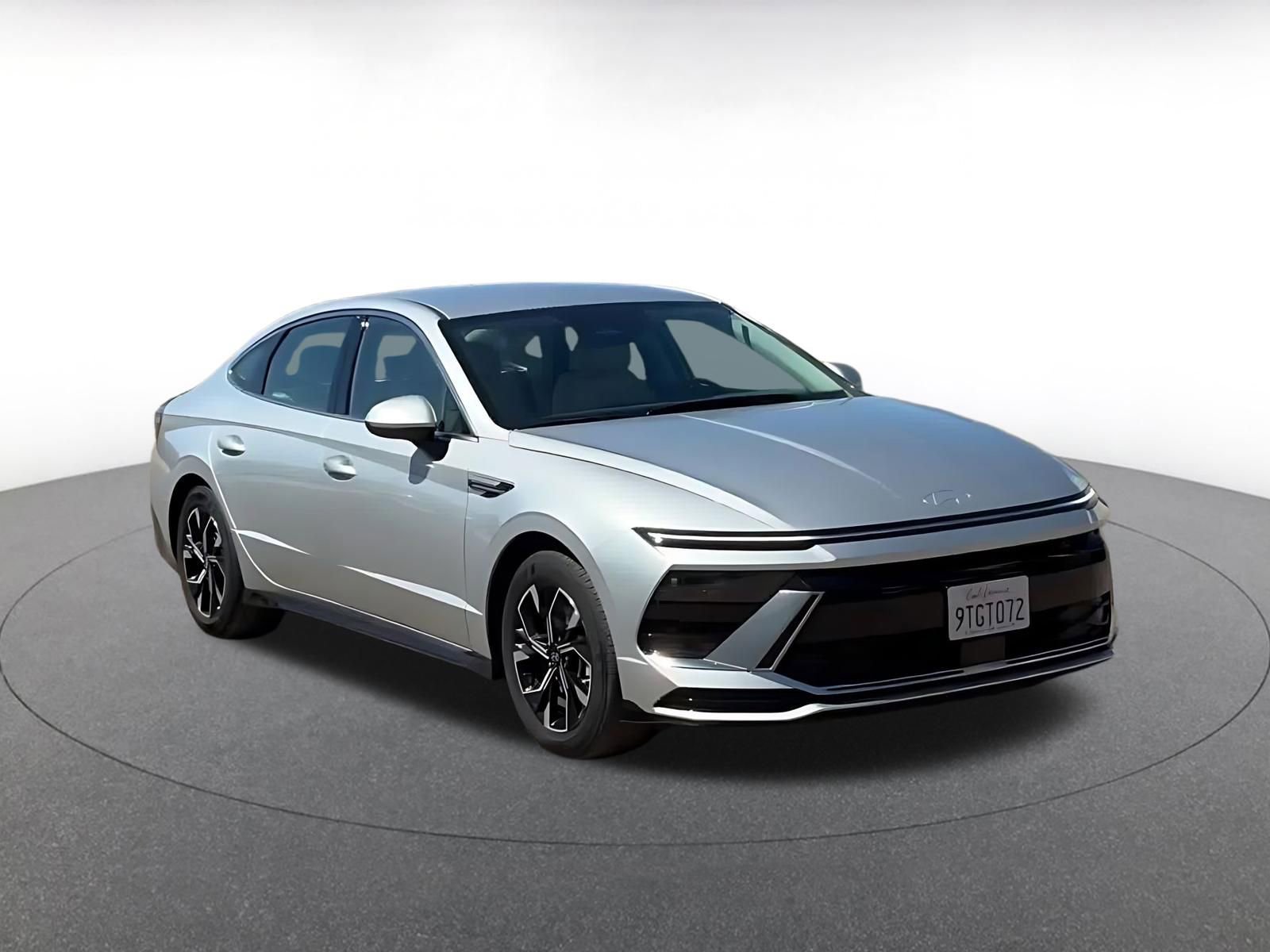 Thumbnail: 2025 Hyundai Sonata - 3