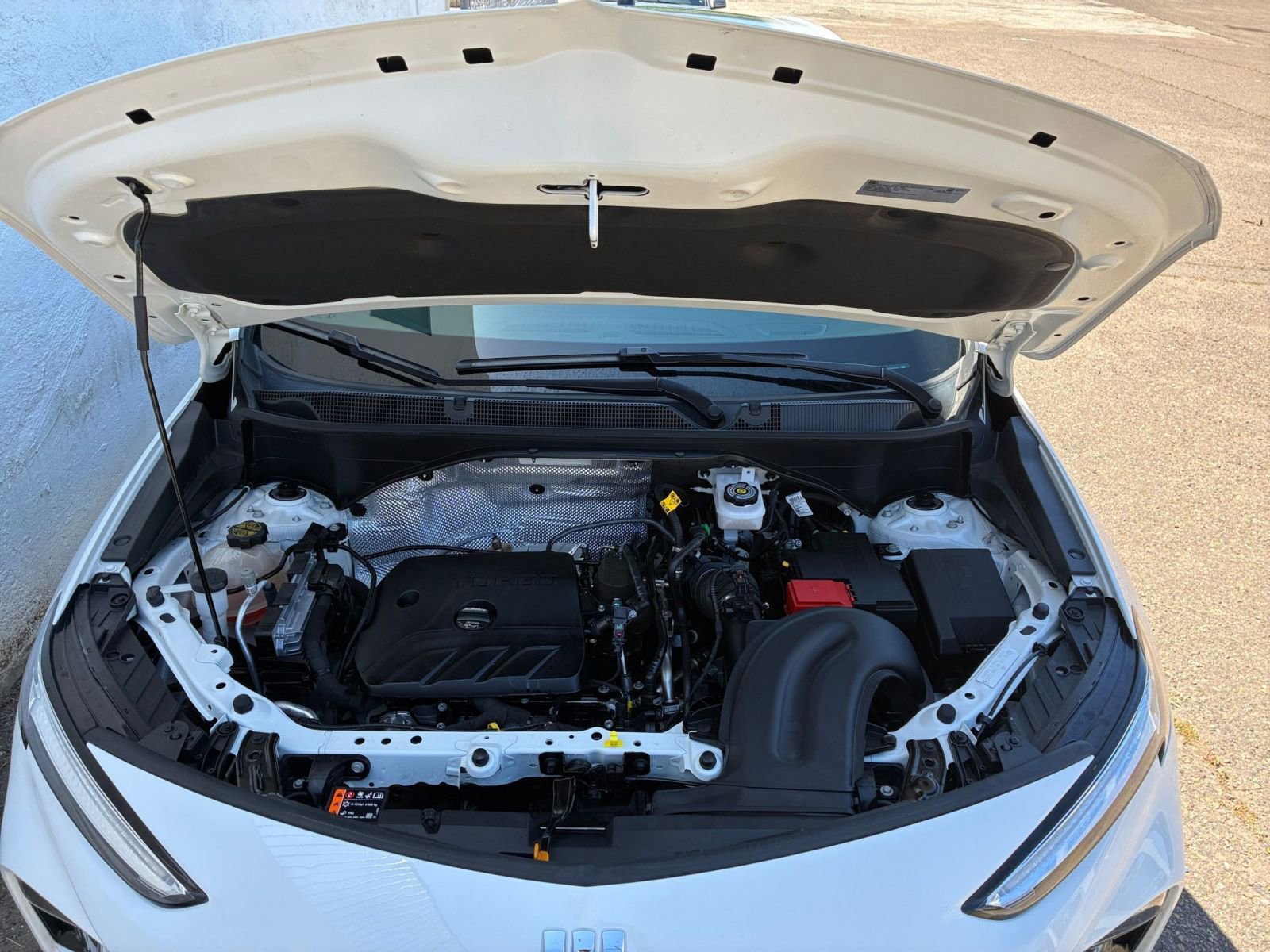 Thumbnail: 2025 Buick Encore GX - 31