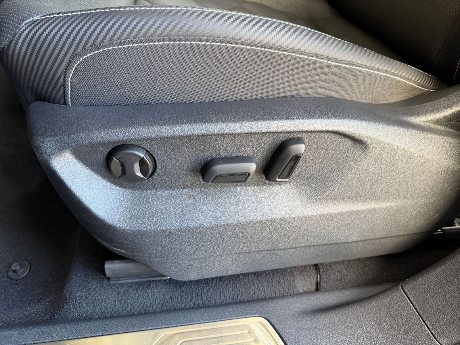 Thumbnail: 2025 Volkswagen Atlas - 23