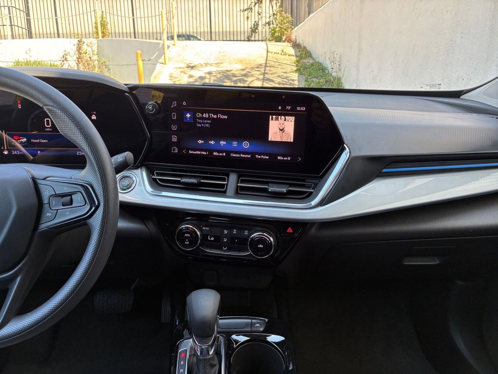 Thumbnail: 2025 Chevrolet Trax - 17