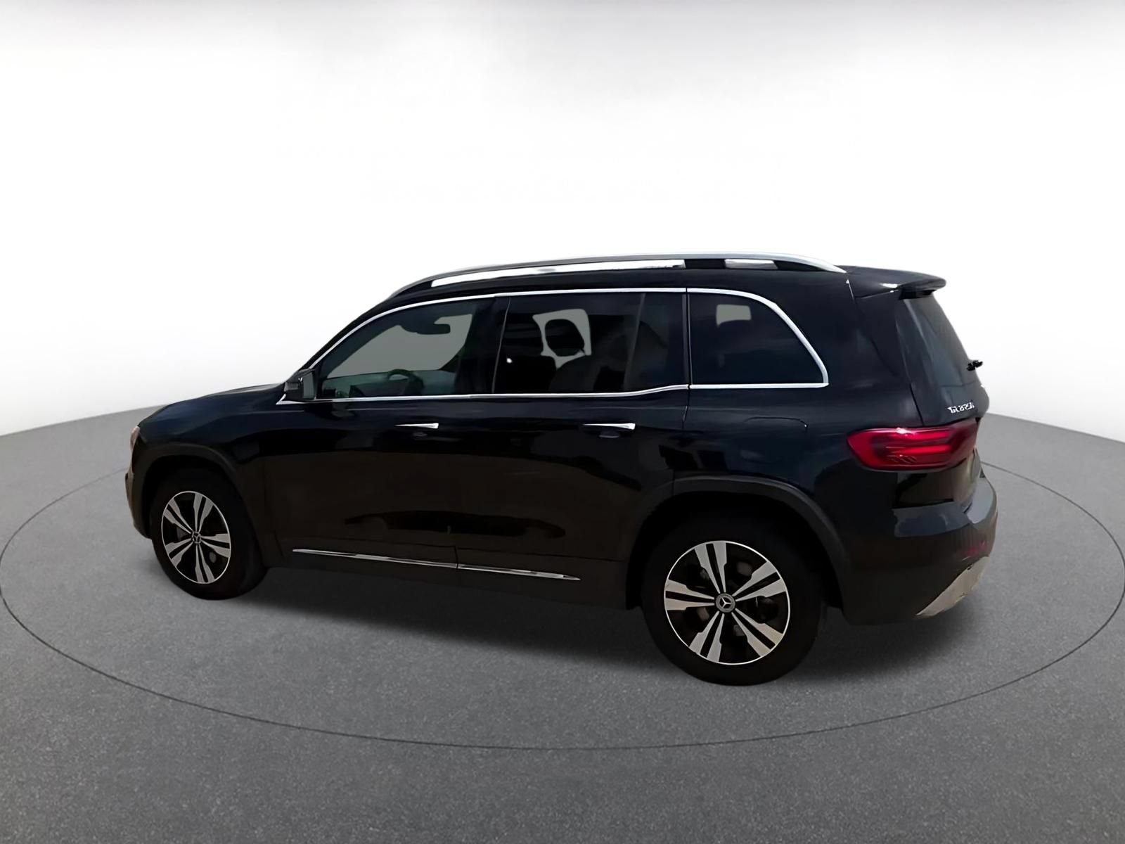 Thumbnail: 2024 Mercedes-Benz GLB - 9