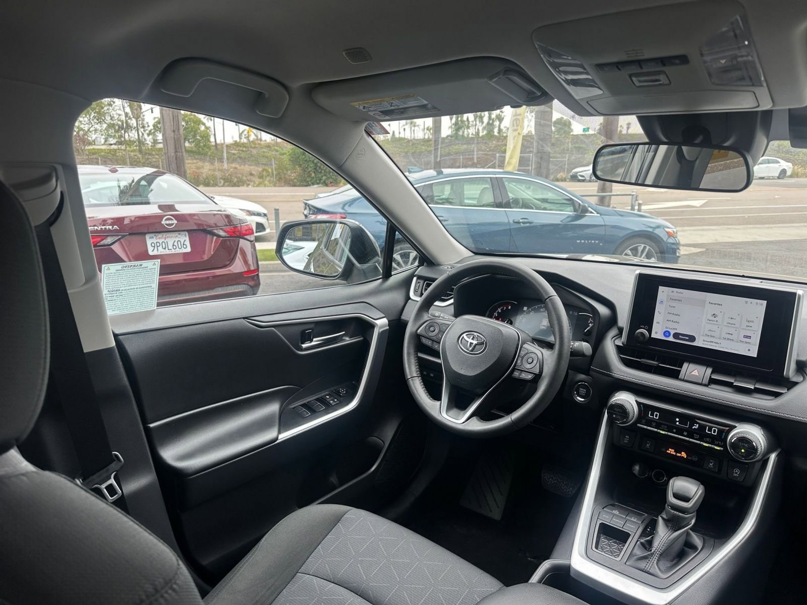 Thumbnail: 2025 Toyota RAV4 - 34