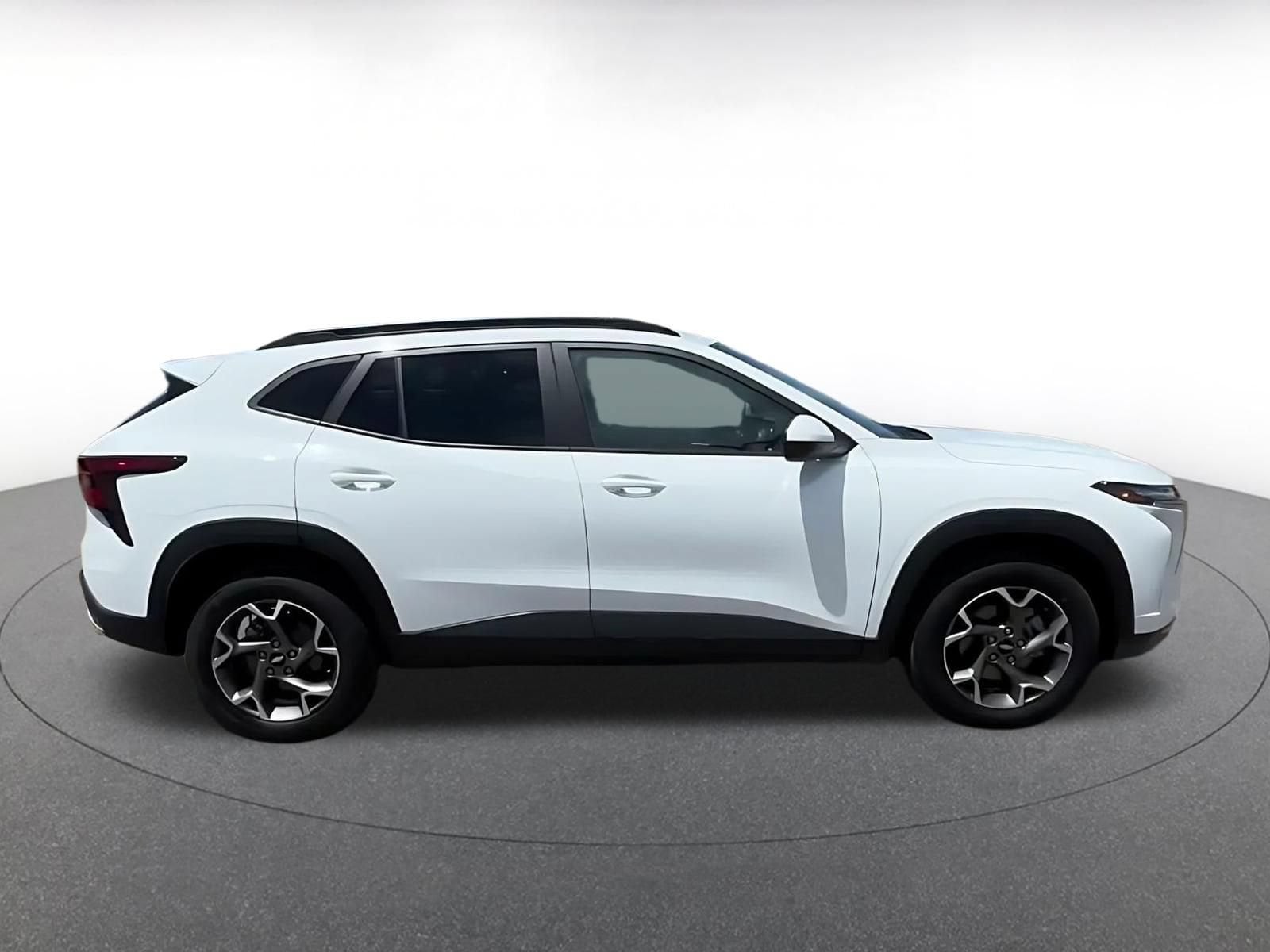 Thumbnail: 2025 Chevrolet Trax - 13