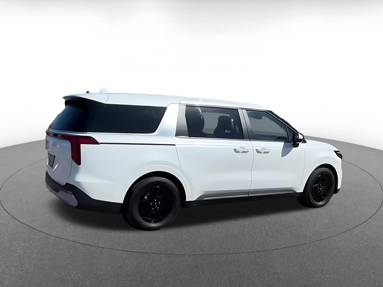 Thumbnail: 2026 Kia Carnival - 14