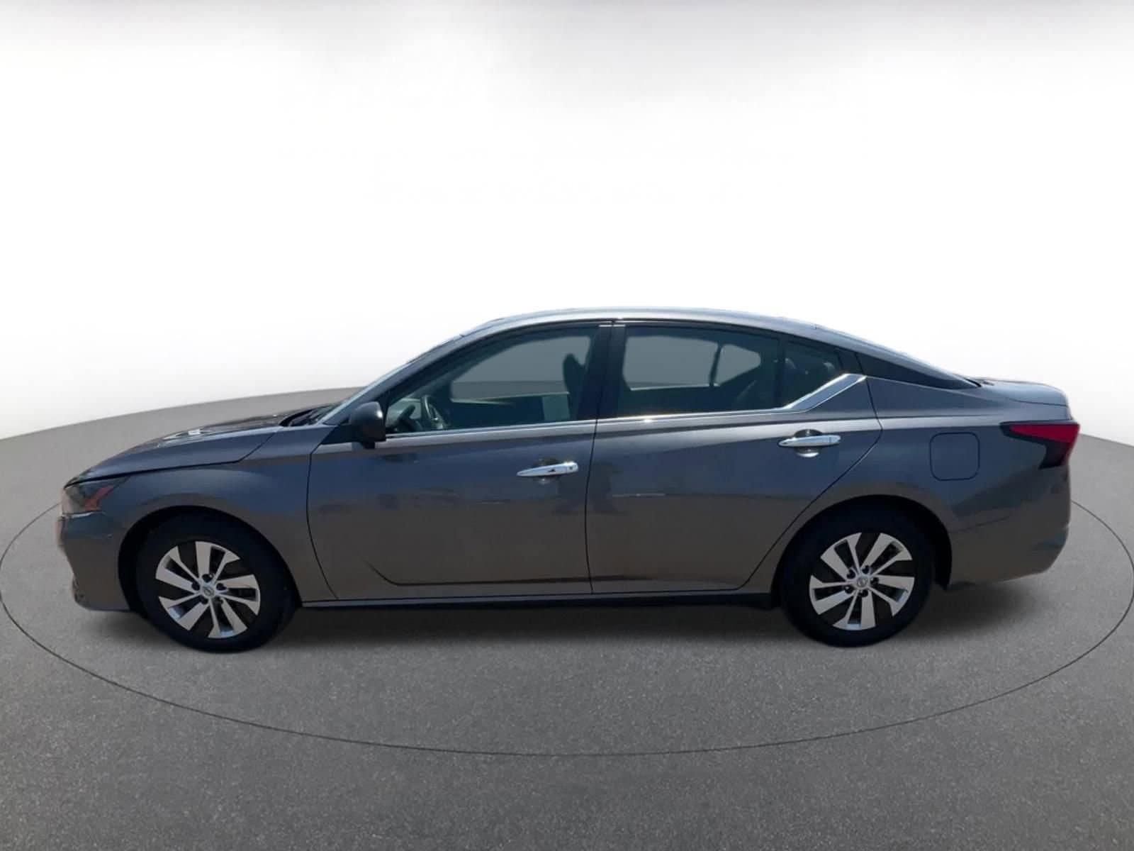 Thumbnail: 2024 Nissan Altima - 9