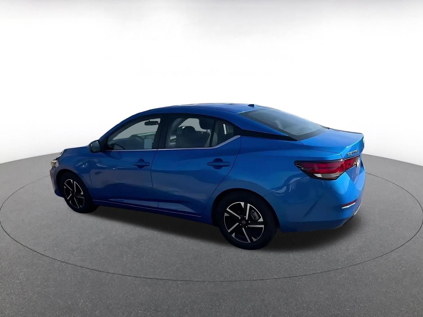 Thumbnail: 2025 Nissan Sentra - 10