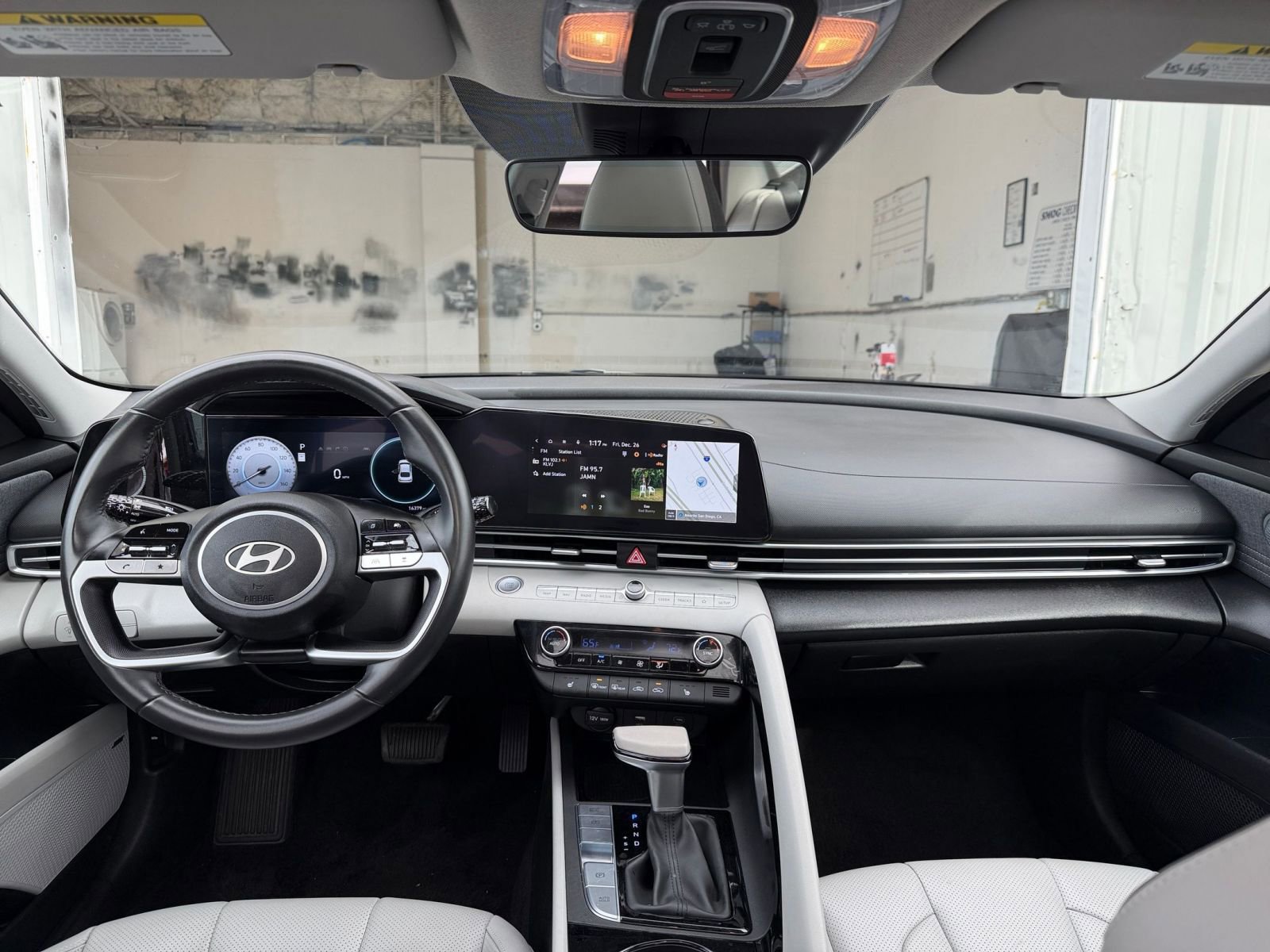 Thumbnail: 2025 Hyundai Elantra - 33