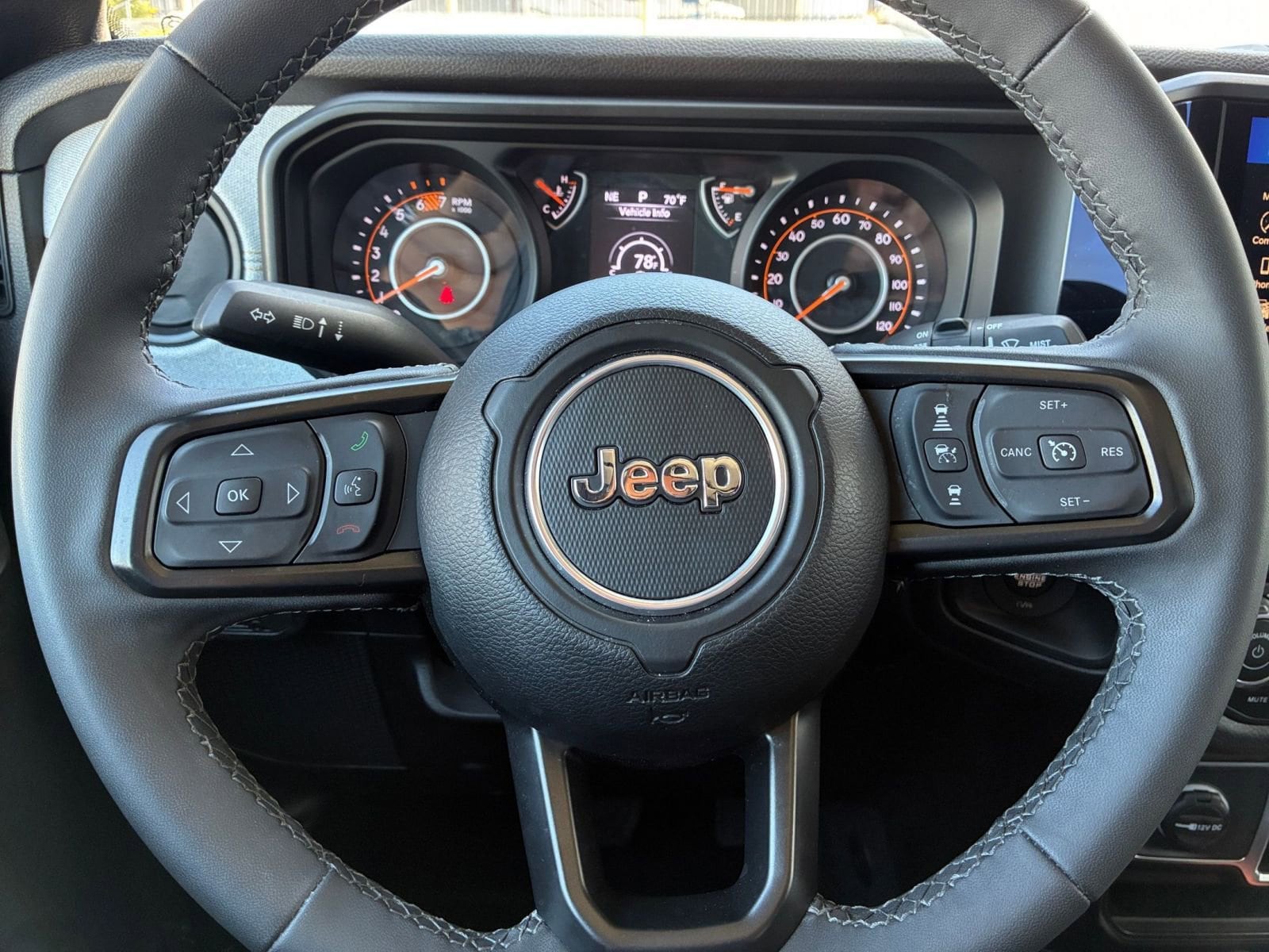 Thumbnail: 2025 Jeep Wrangler - 27