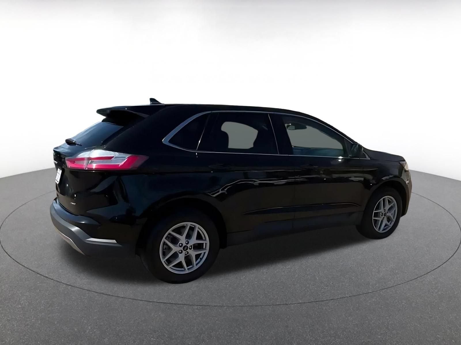 Thumbnail: 2023 Ford Edge - 15