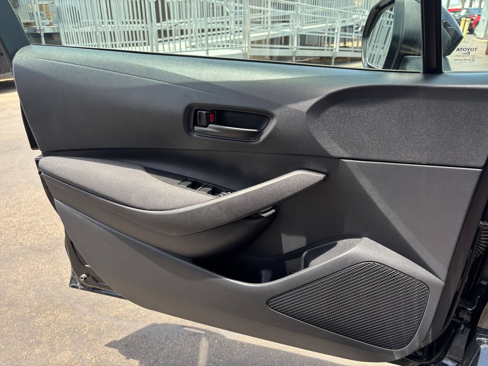 Thumbnail: 2025 Toyota Corolla - 18