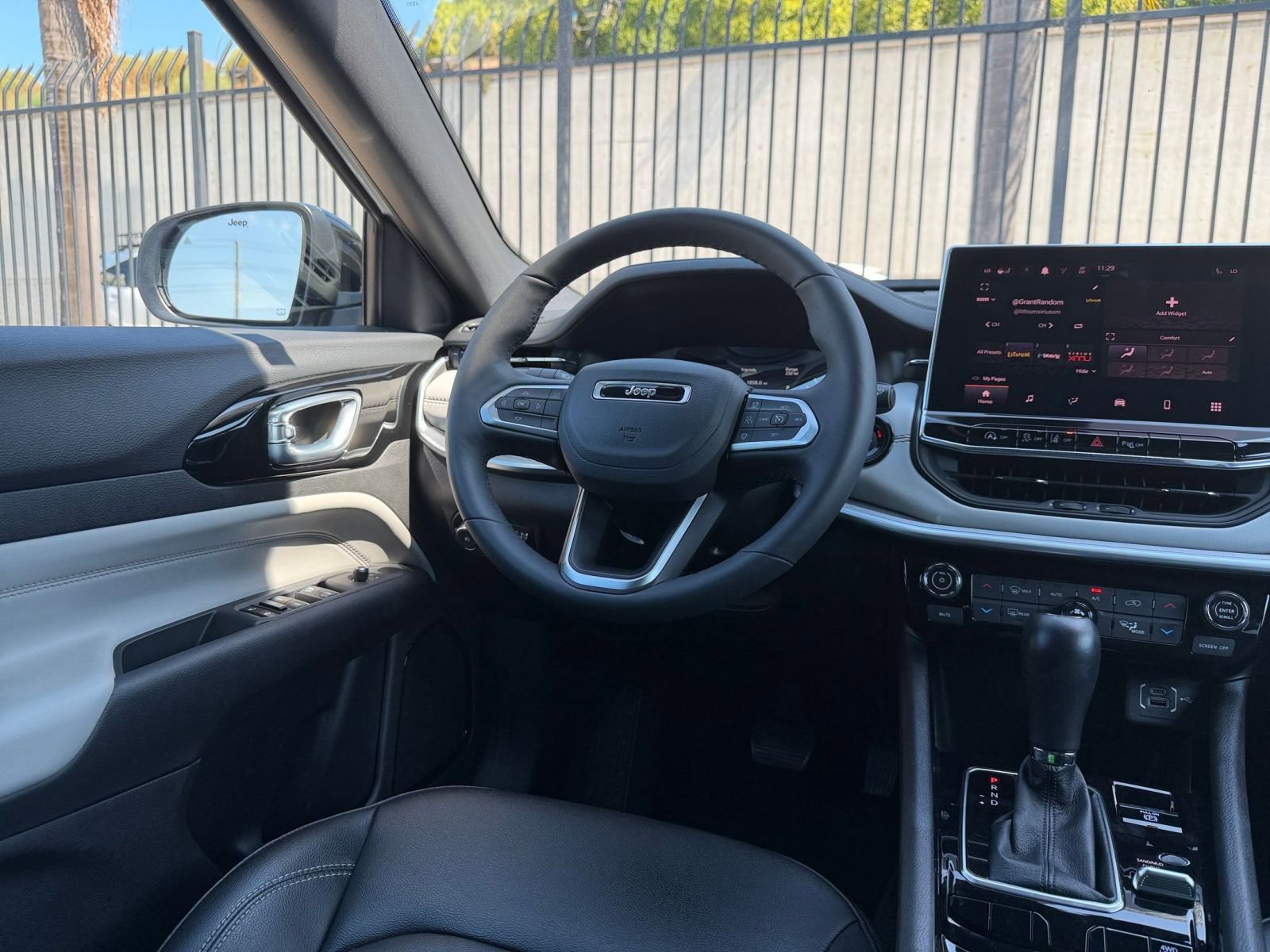 Thumbnail: 2025 Jeep Compass - 34