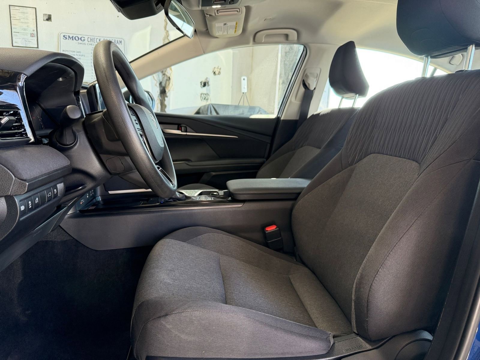 Thumbnail: 2025 Toyota Camry - 25