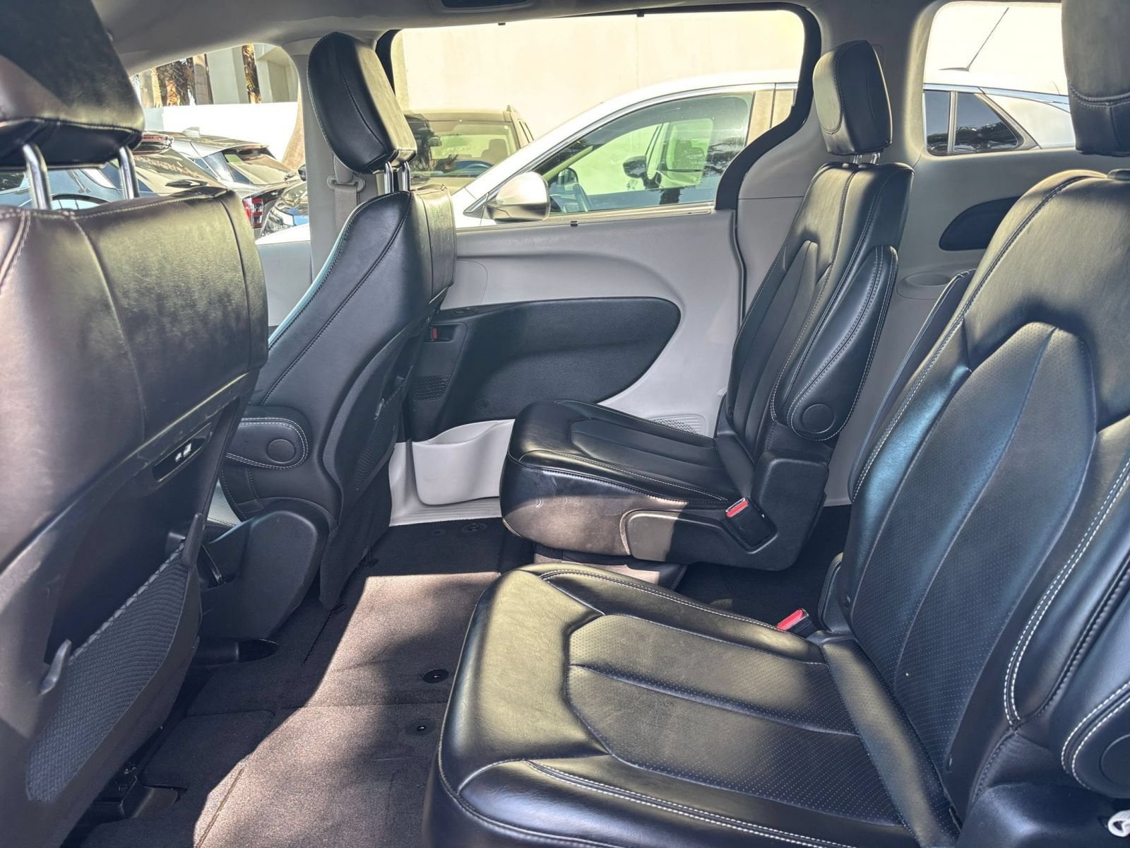 Thumbnail: 2024 Chrysler Pacifica - 28