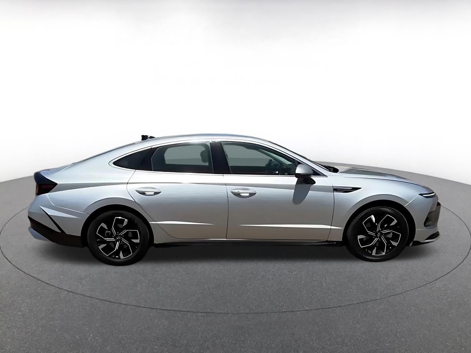 Thumbnail: 2025 Hyundai Sonata - 15