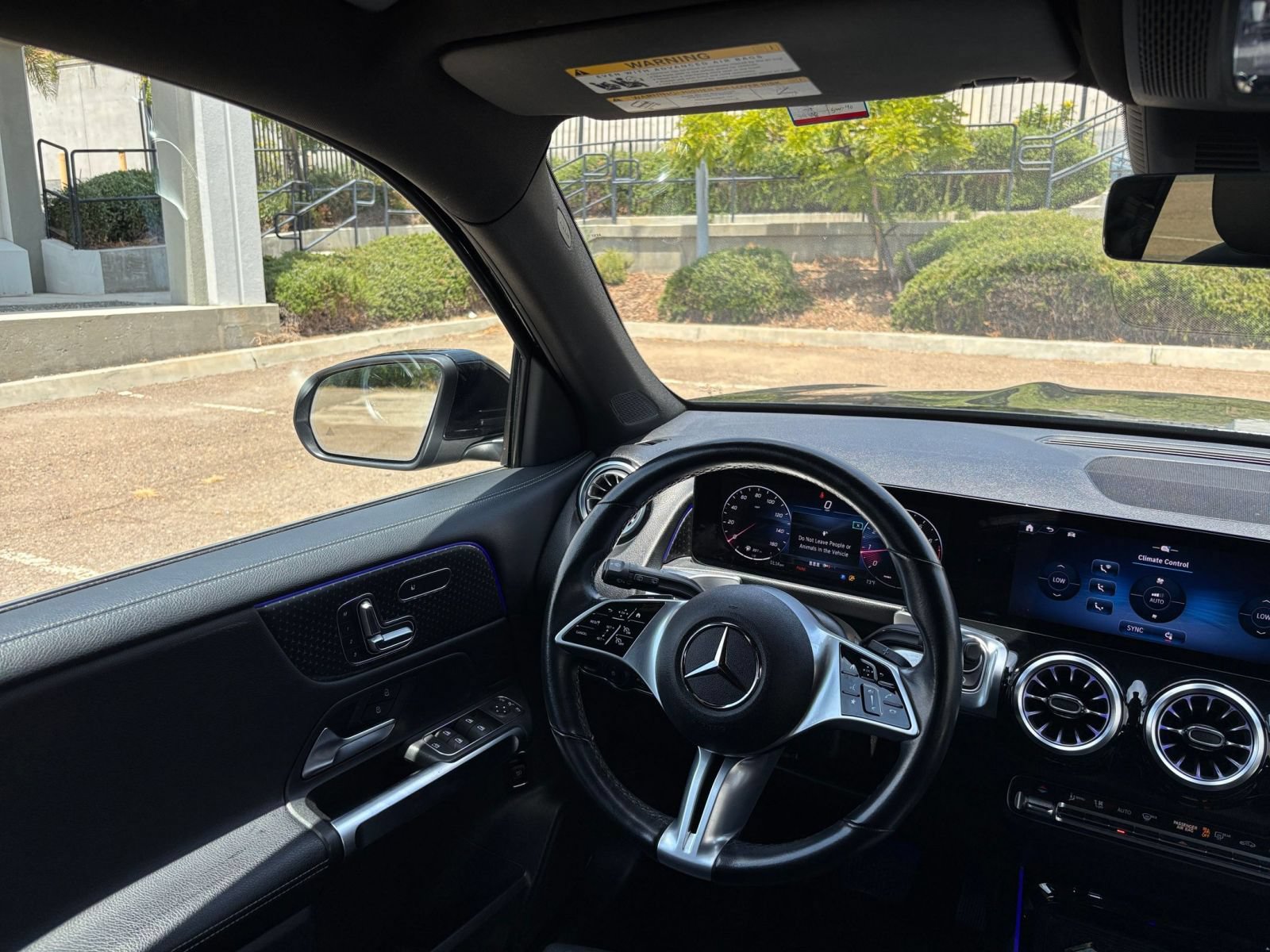Thumbnail: 2024 Mercedes-Benz GLB - 30
