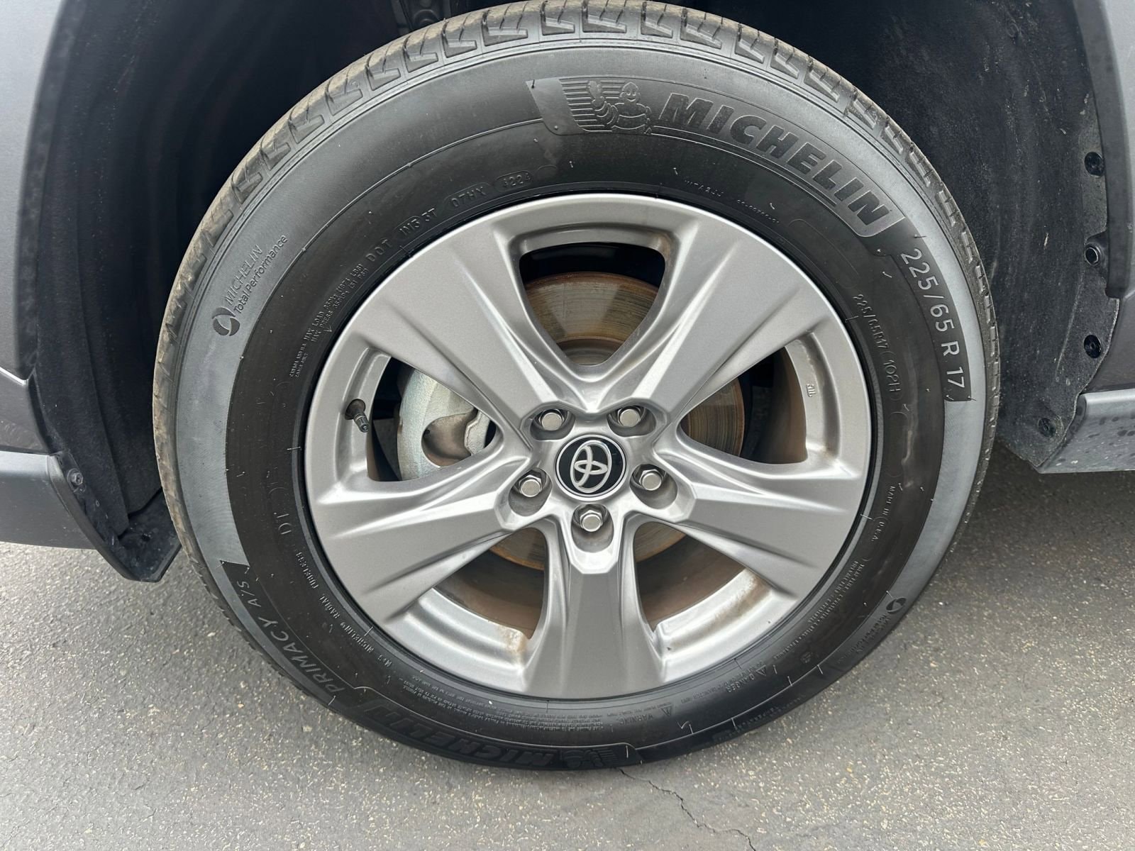 Thumbnail: 2025 Toyota RAV4 - 30