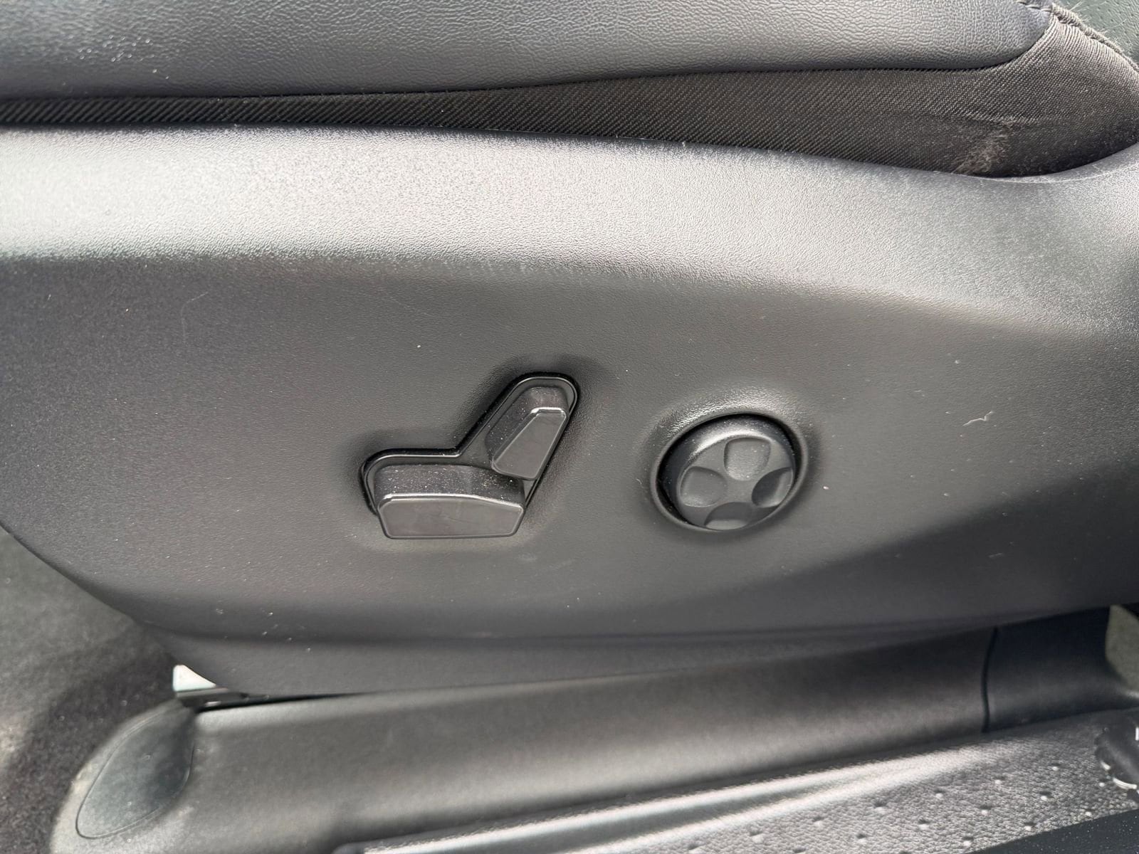 Thumbnail: 2025 Chrysler Pacifica - 22