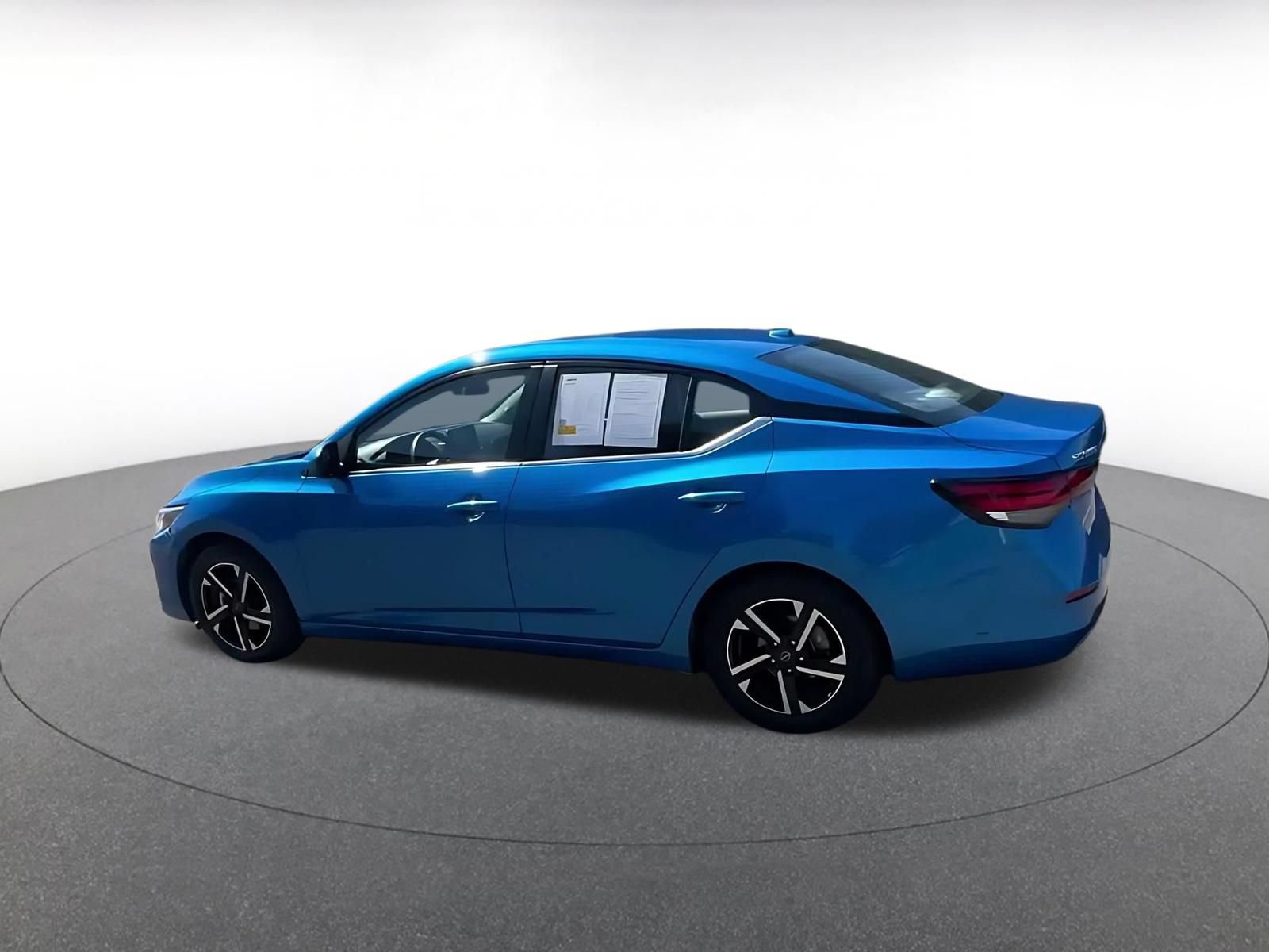 Thumbnail: 2025 Nissan Sentra - 9