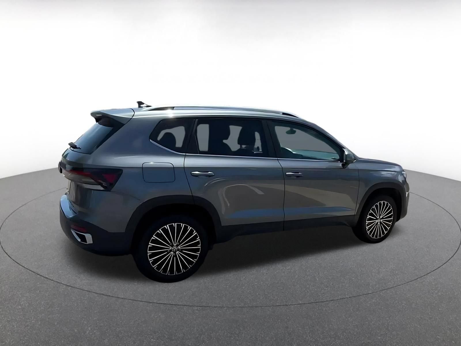 Thumbnail: 2026 Volkswagen Taos - 15