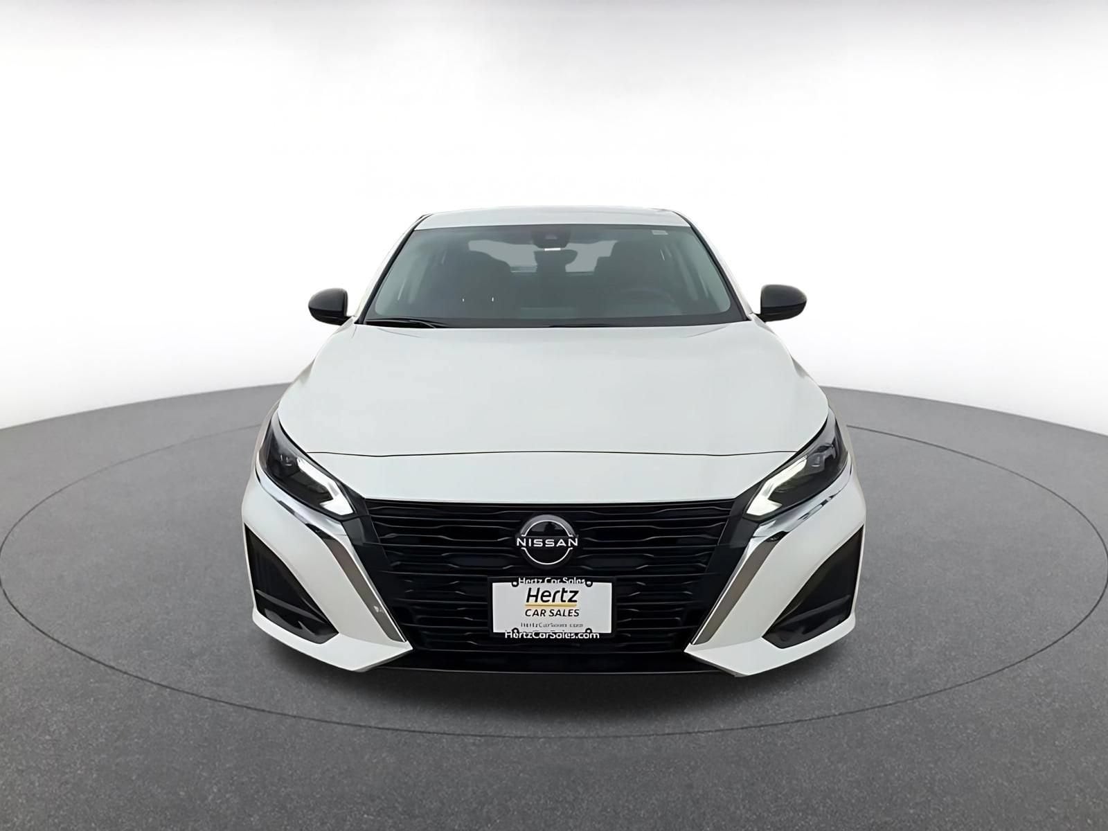 Thumbnail: 2025 Nissan Altima - 4