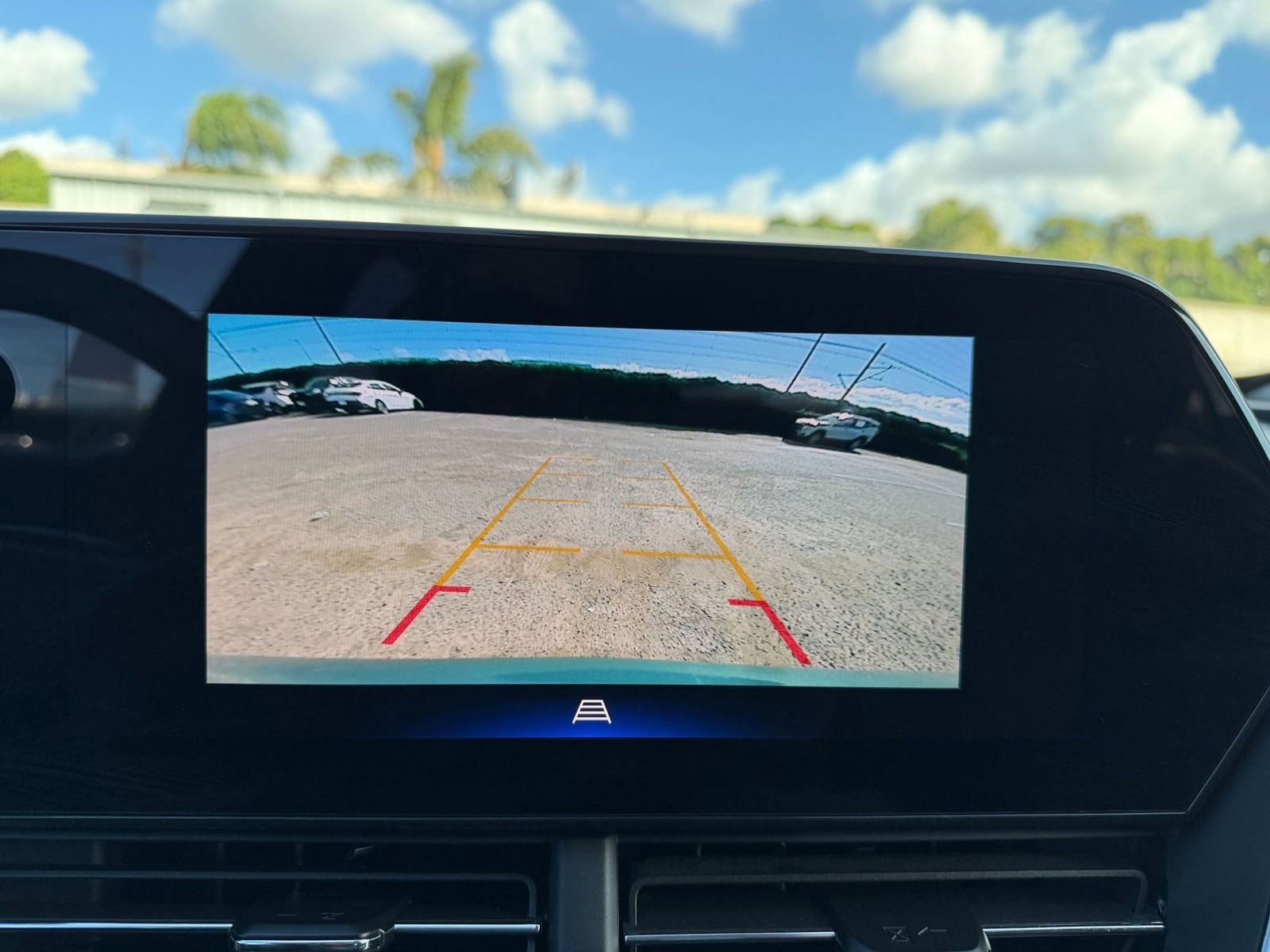 Thumbnail: 2025 Chevrolet Trax - 17