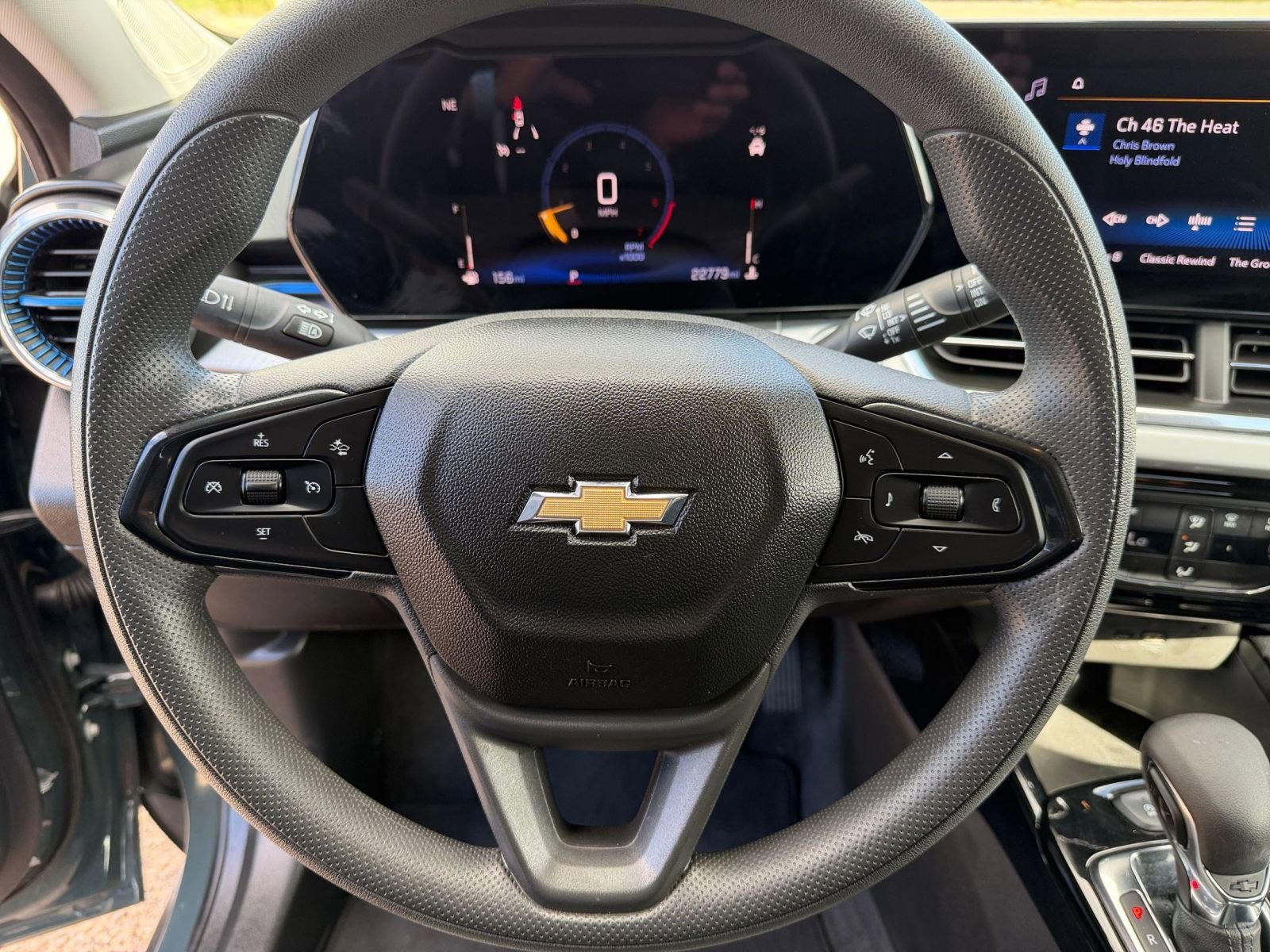 Thumbnail: 2025 Chevrolet Trax - 25