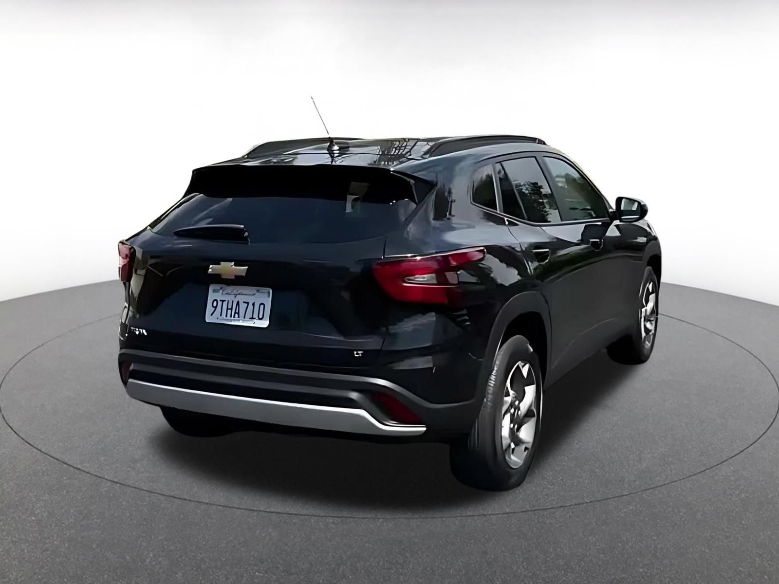 Thumbnail: 2025 Chevrolet Trax - 12
