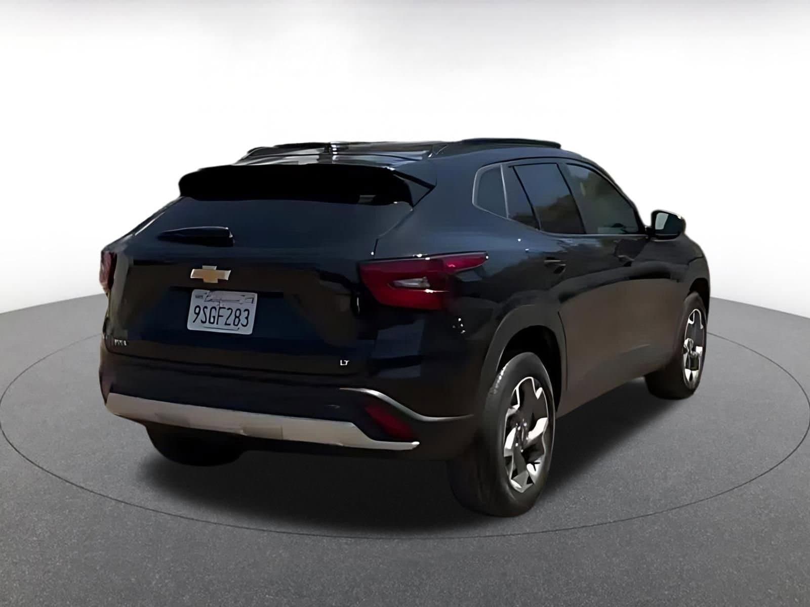 Thumbnail: 2025 Chevrolet Trax - 12