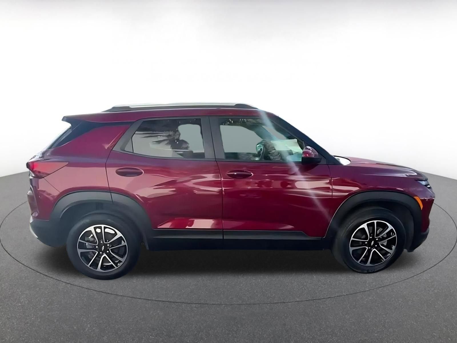 Thumbnail: 2025 Chevrolet TrailBlazer - 16