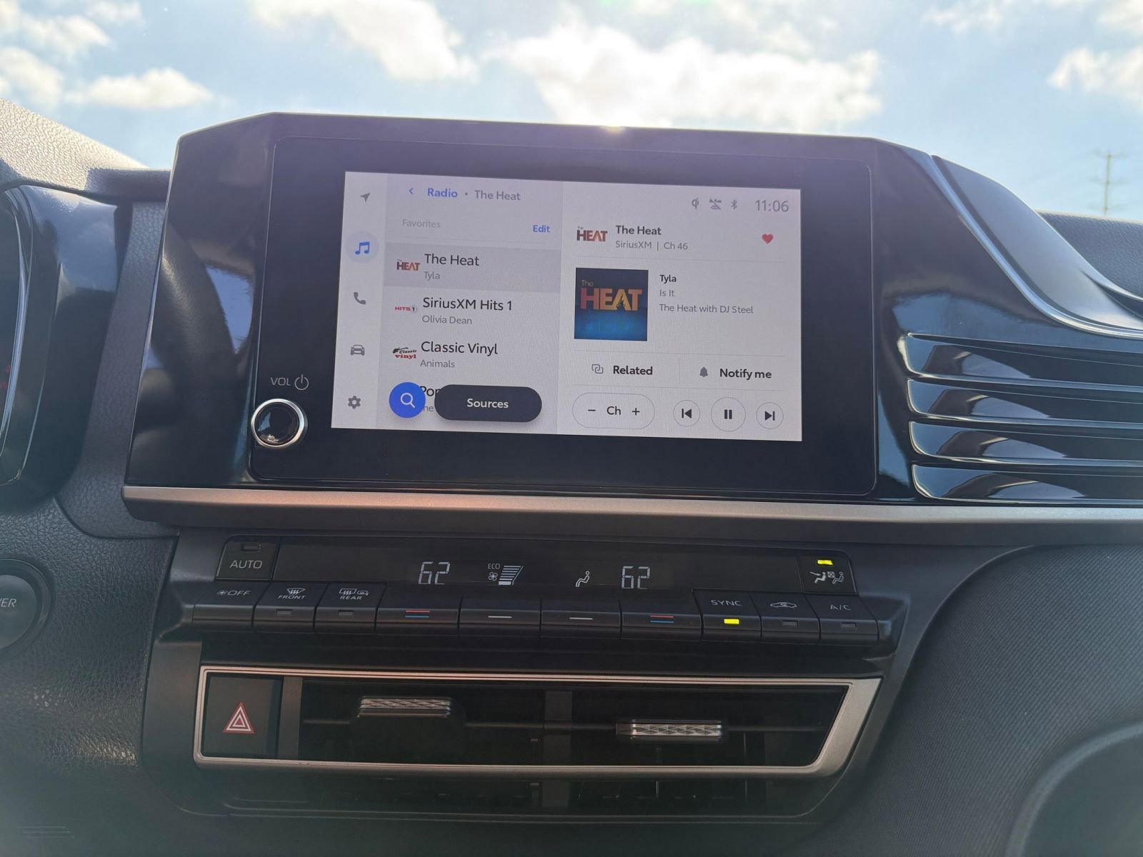 Thumbnail: 2025 Toyota Camry - 21