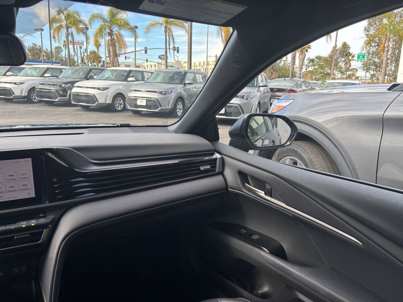 Thumbnail: 2025 Toyota Camry - 35